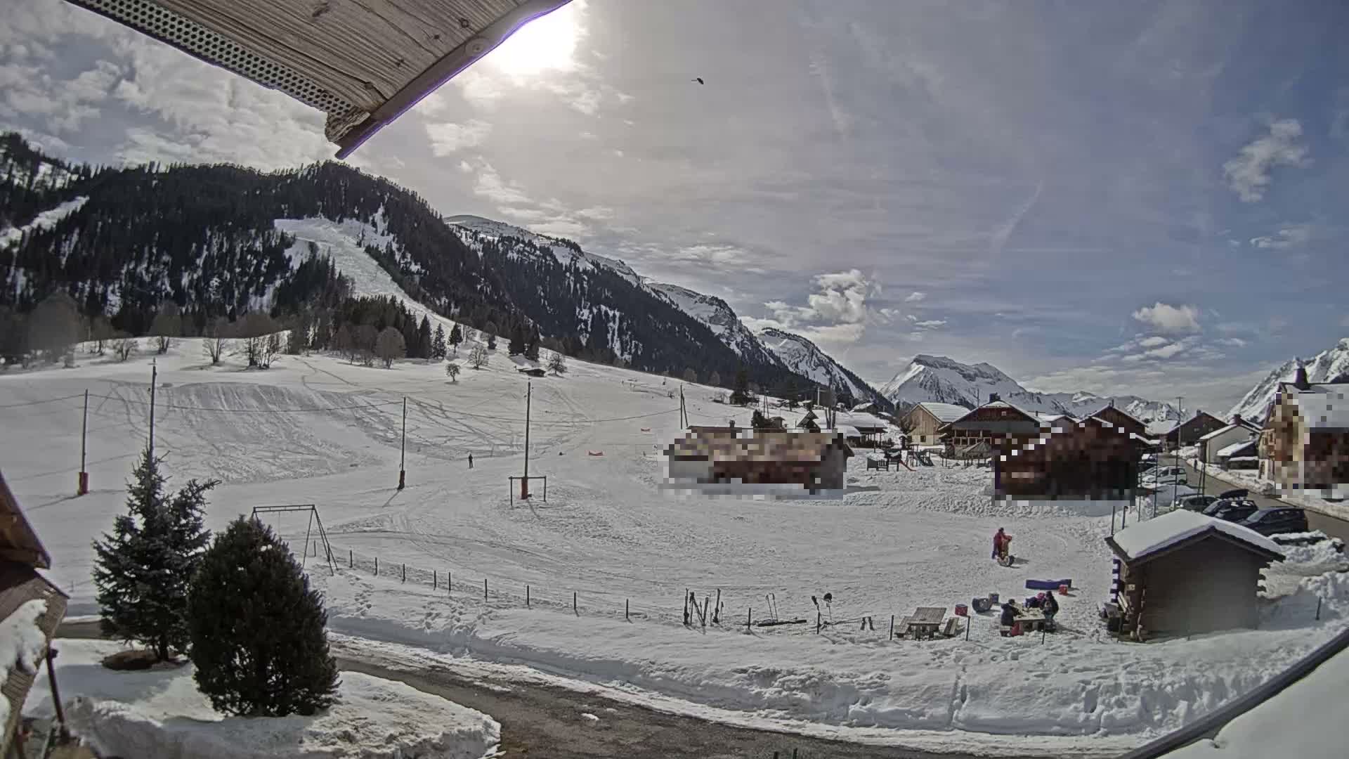 Col de Romme Village Live Cam - Bonneville, Haute-Savoie, Auvergne-Rhone-Alpes, France