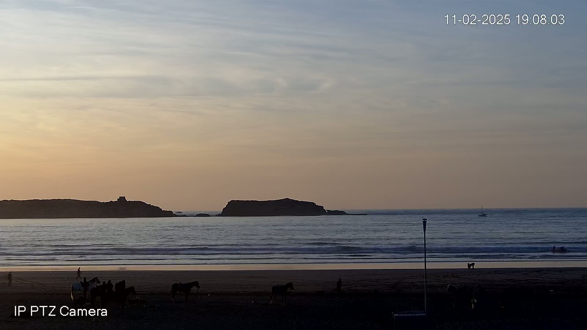 Essaouira- Suweyr, Plage Targathe Beach Live Cam - Essaouira, Safi, Marrakesh-Safi, Morocco