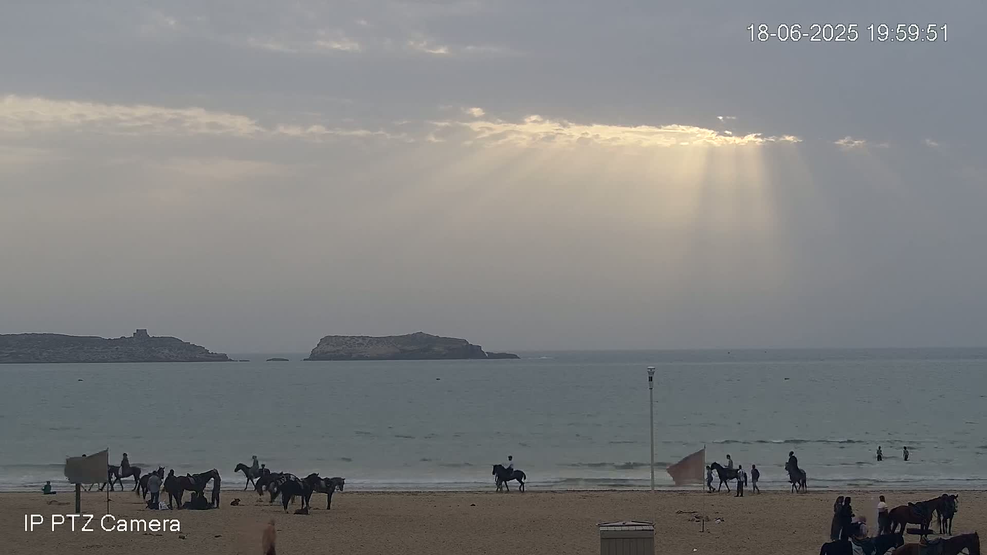 Essaouira- Suweyr, Plage Targathe Beach Live Cam - Essaouira, Safi, Marrakesh-Safi, Morocco