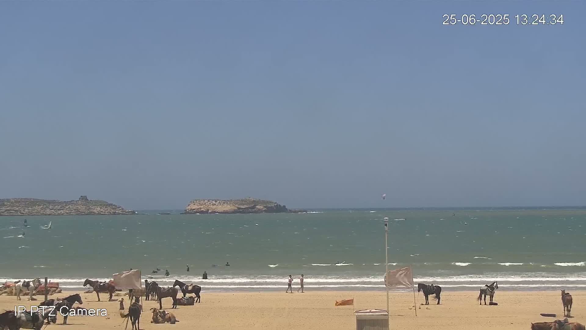 Essaouira- Suweyr, Plage Targathe Beach Live Cam - Essaouira, Safi, Marrakesh-Safi, Morocco