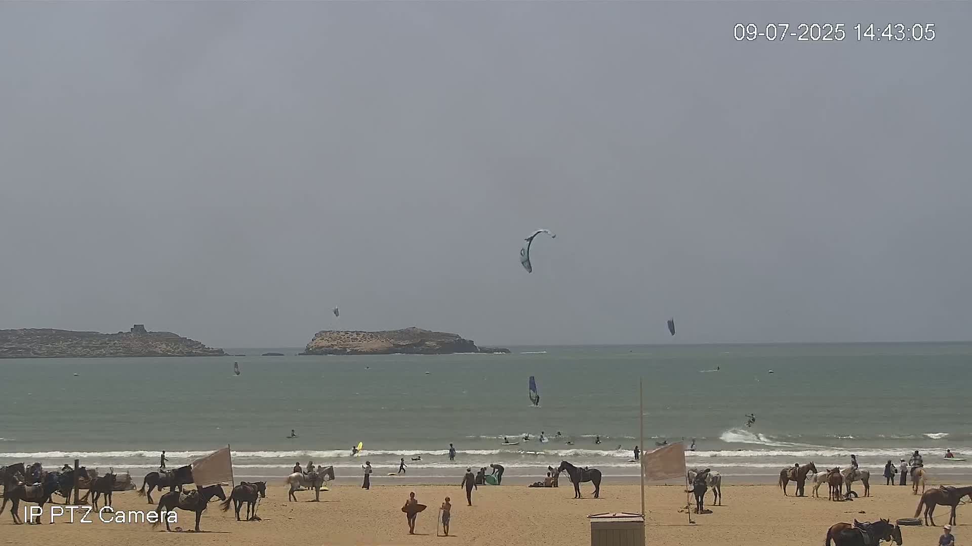 Essaouira- Suweyr, Plage Targathe Beach Live Cam - Essaouira, Safi, Marrakesh-Safi, Morocco