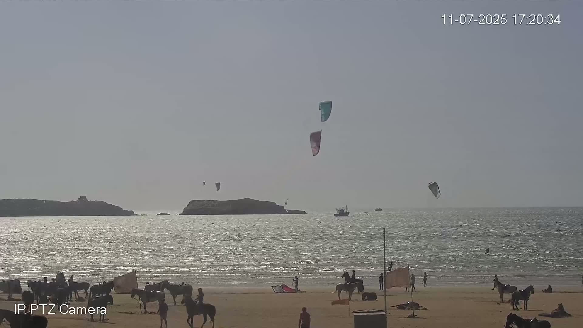 Essaouira- Suweyr, Plage Targathe Beach Live Cam - Essaouira, Safi, Marrakesh-Safi, Morocco