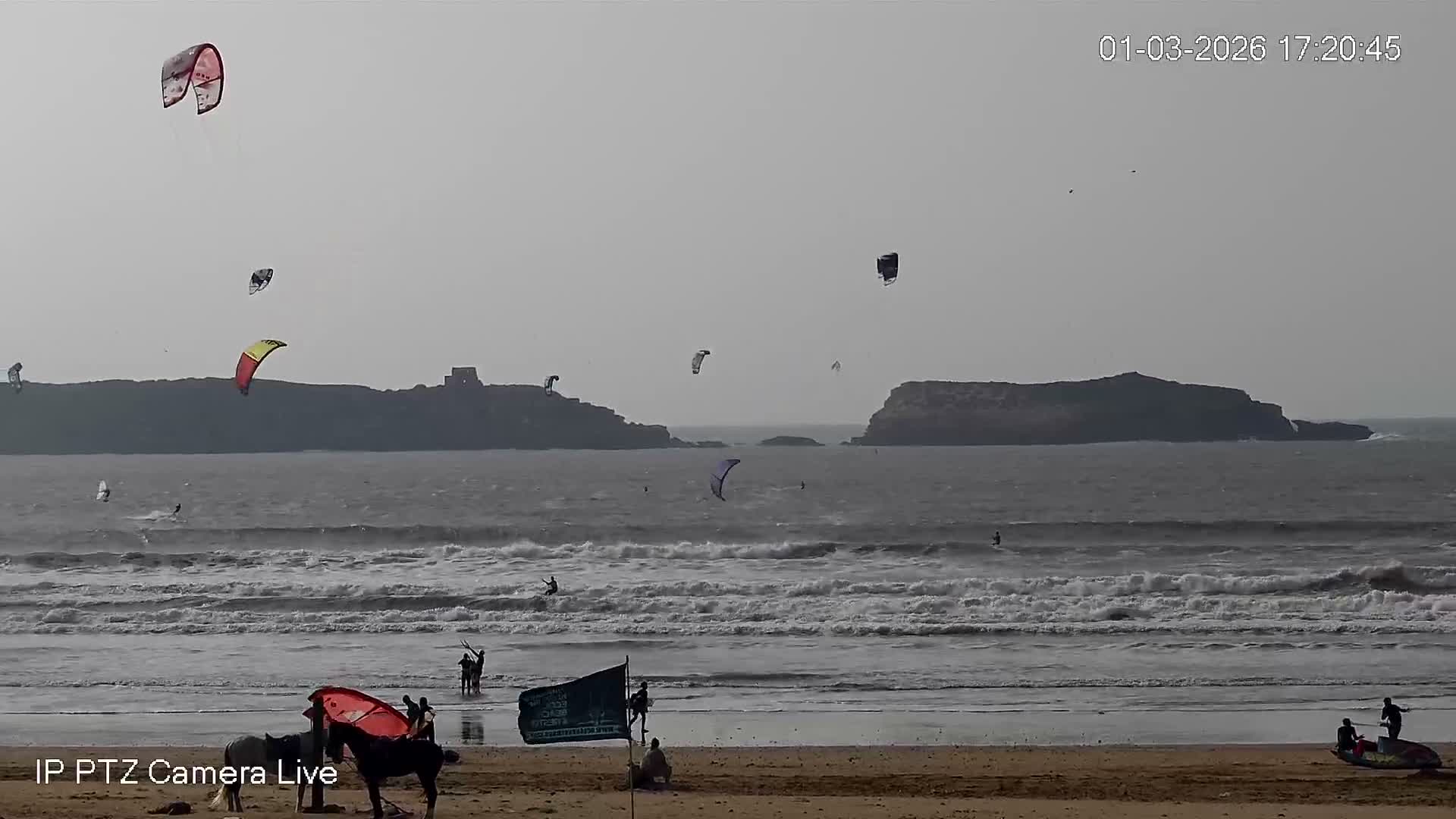 Essaouira- Suweyr, Plage Targathe Beach Live Cam - Essaouira, Safi, Marrakesh-Safi, Morocco
