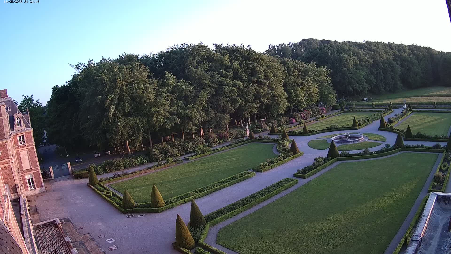 Saint-Omer- Jardin à la française (French Garden) Live Cam - Saint-Omer, Pas-de-Calais, Hauts-de-France, France