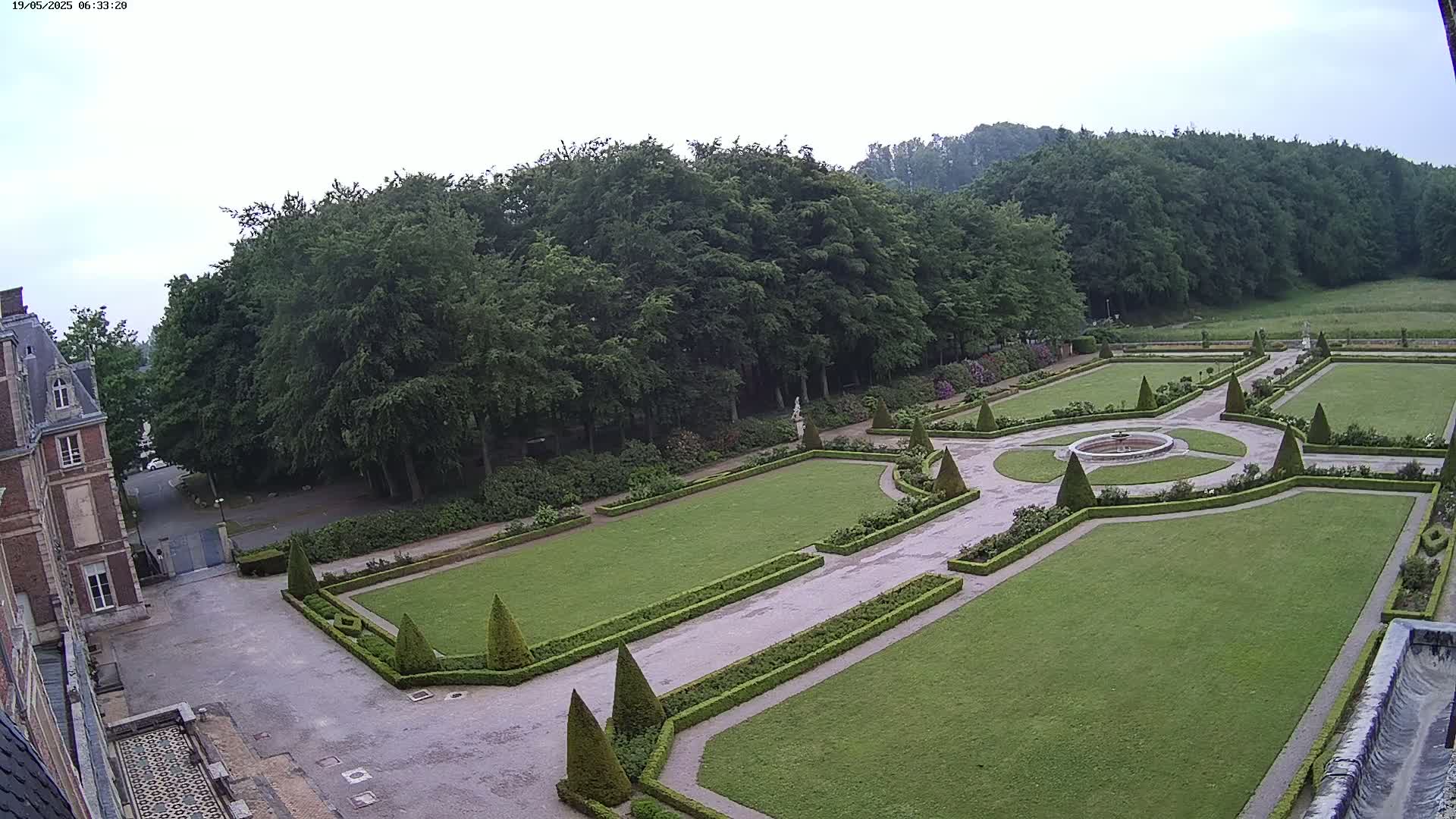 Saint-Omer- Jardin à la française (French Garden) Live Cam - Saint-Omer, Pas-de-Calais, Hauts-de-France, France