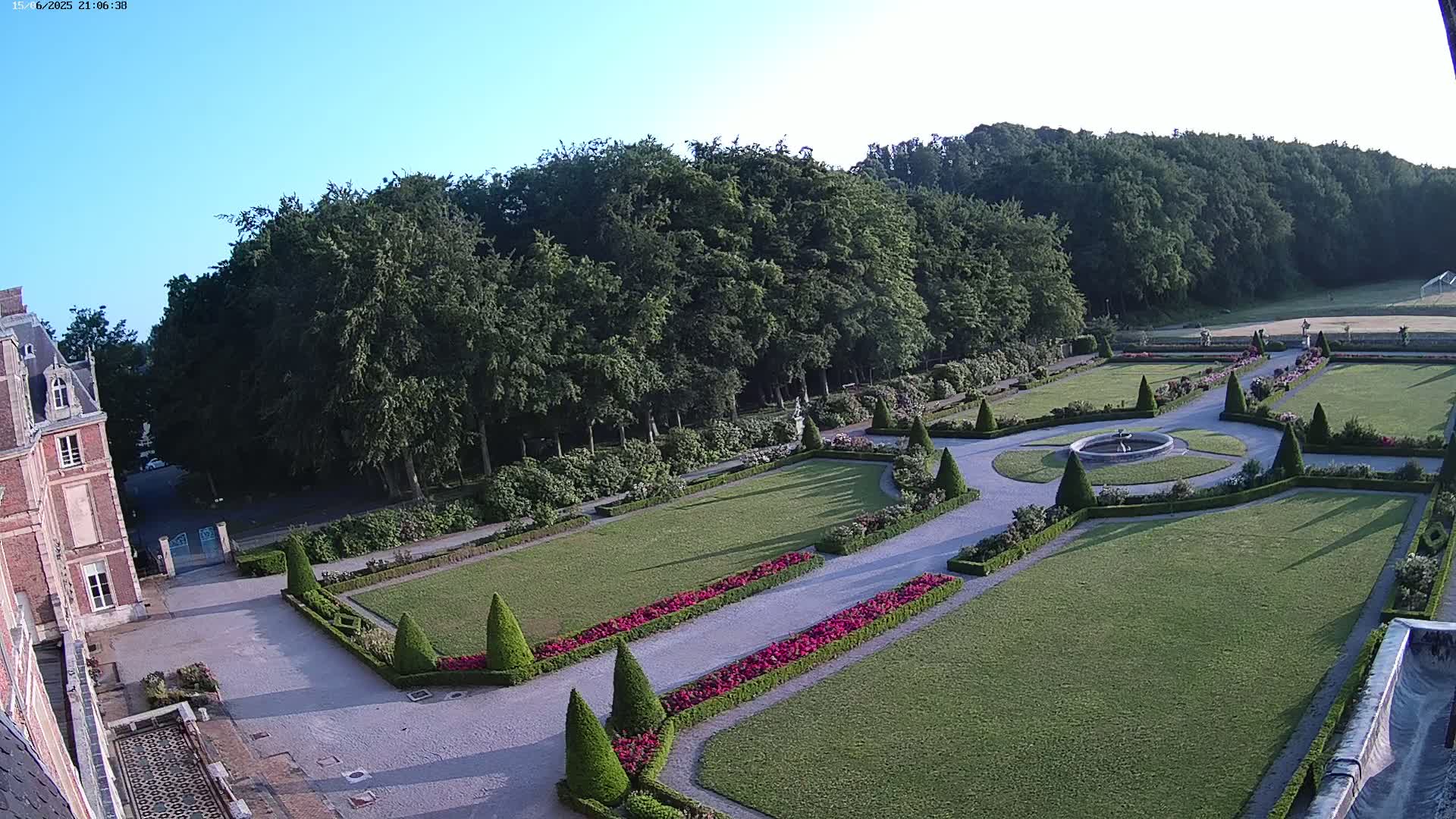 Saint-Omer- Jardin à la française (French Garden) Live Cam - Saint-Omer, Pas-de-Calais, Hauts-de-France, France