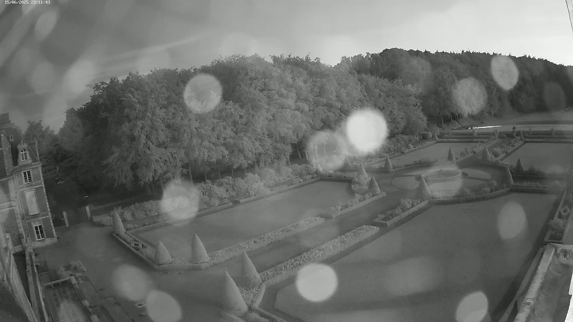 Saint-Omer- Jardin à la française (French Garden) Live Cam - Saint-Omer, Pas-de-Calais, Hauts-de-France, France