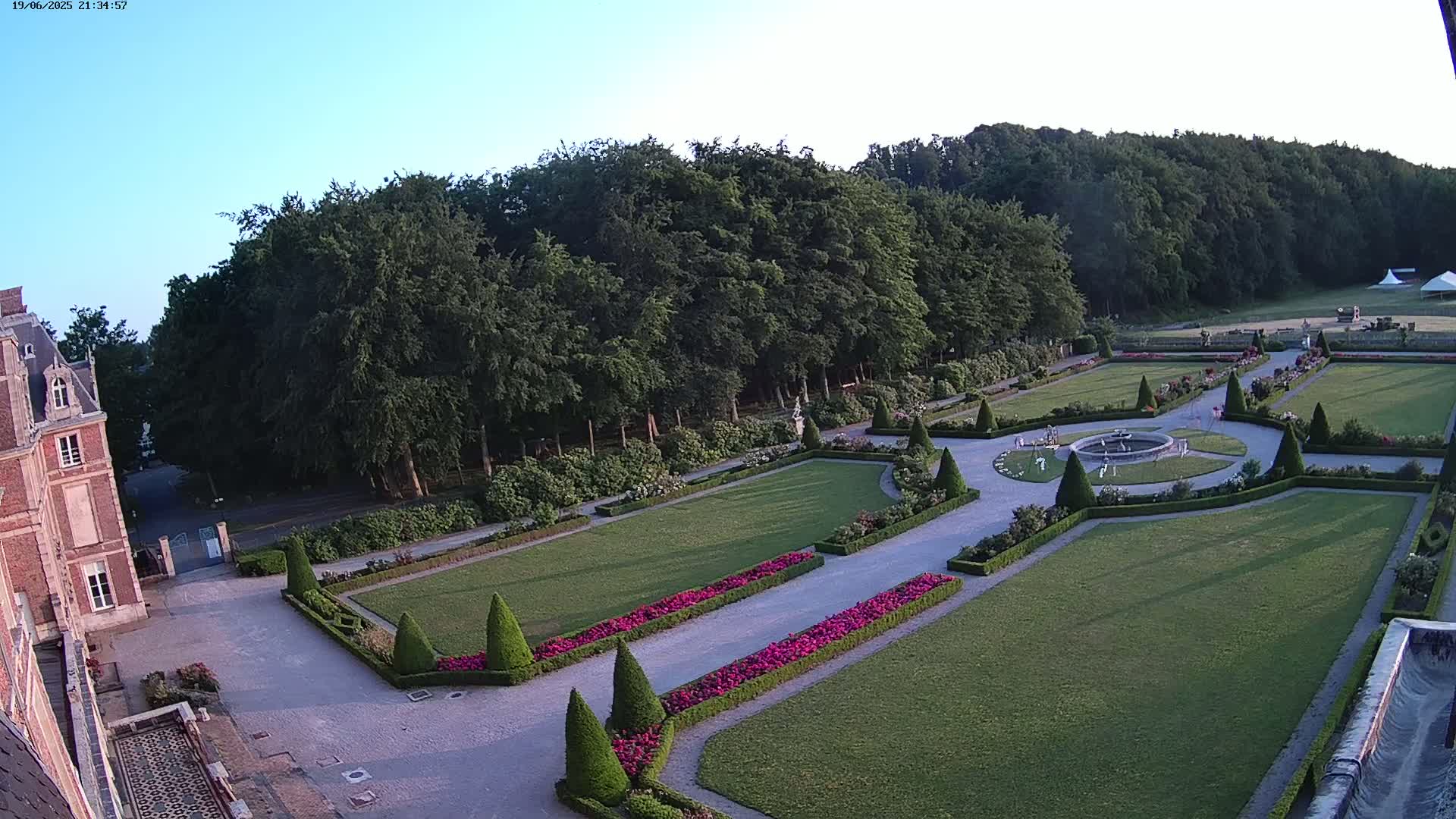 Saint-Omer- Jardin à la française (French Garden) Live Cam - Saint-Omer, Pas-de-Calais, Hauts-de-France, France