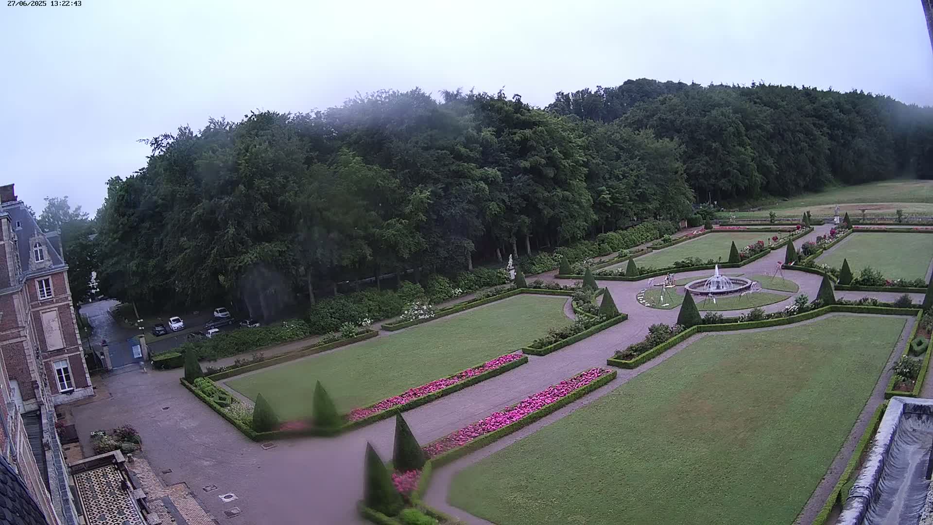 Saint-Omer- Jardin à la française (French Garden) Live Cam - Saint-Omer, Pas-de-Calais, Hauts-de-France, France