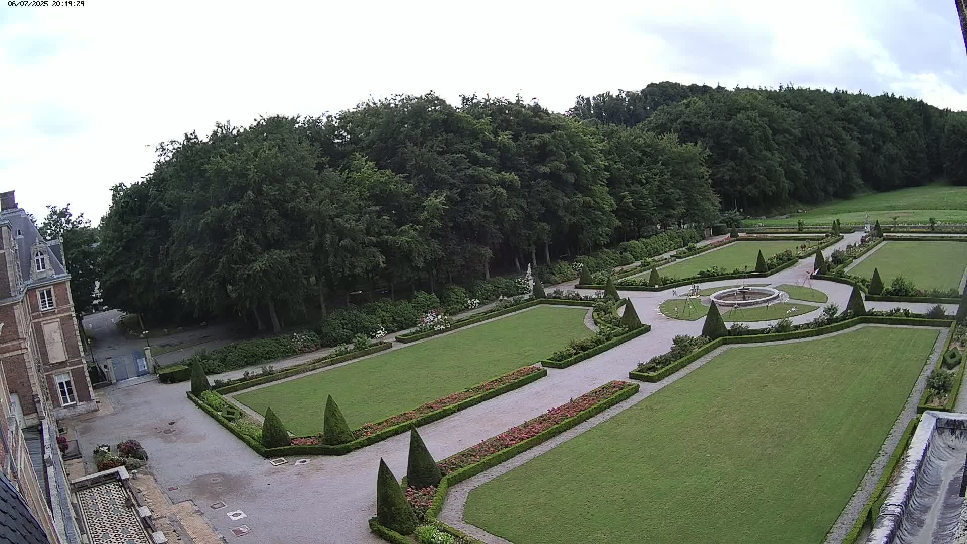 Saint-Omer- Jardin à la française (French Garden) Live Cam - Saint-Omer, Pas-de-Calais, Hauts-de-France, France
