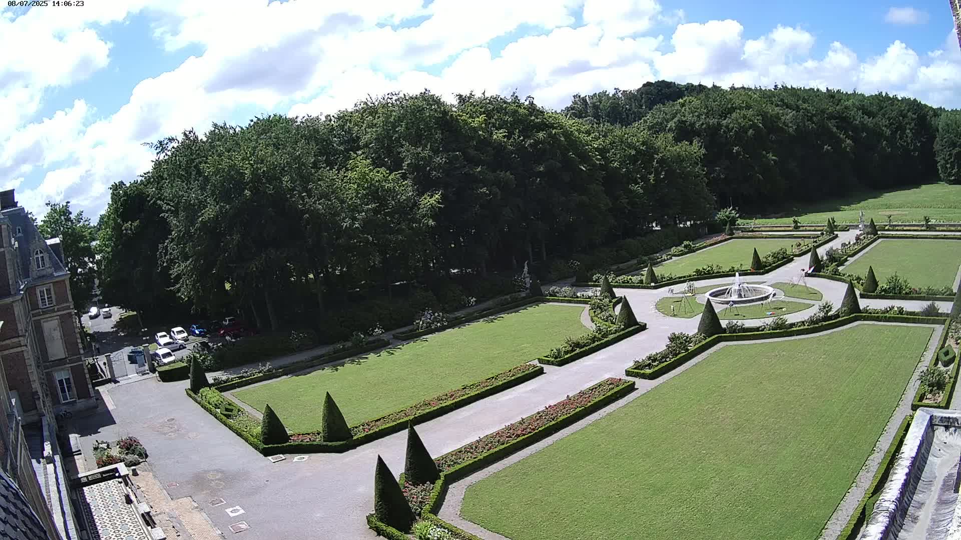 Saint-Omer- Jardin à la française (French Garden) Live Cam - Saint-Omer, Pas-de-Calais, Hauts-de-France, France