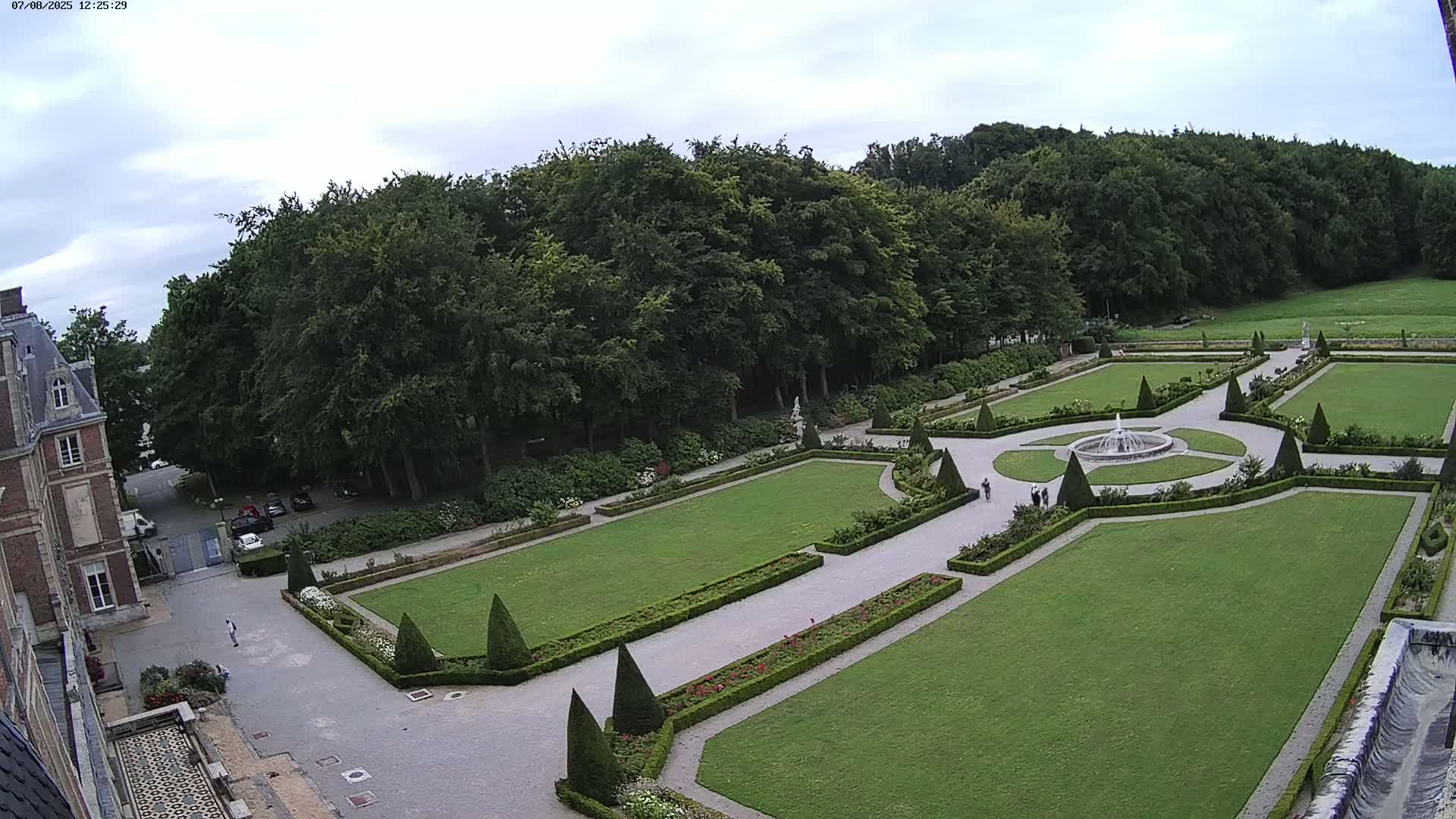 Saint-Omer- Jardin à la française (French Garden) Live Cam - Saint-Omer, Pas-de-Calais, Hauts-de-France, France