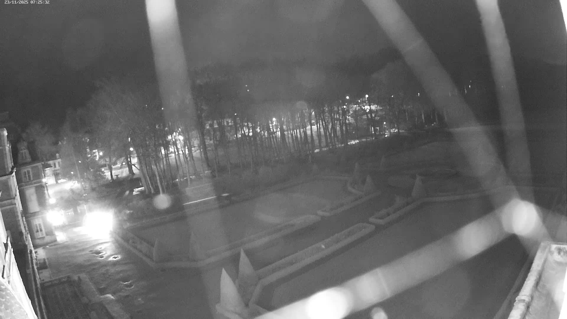 Saint-Omer- Jardin à la française (French Garden) Live Cam - Saint-Omer, Pas-de-Calais, Hauts-de-France, France