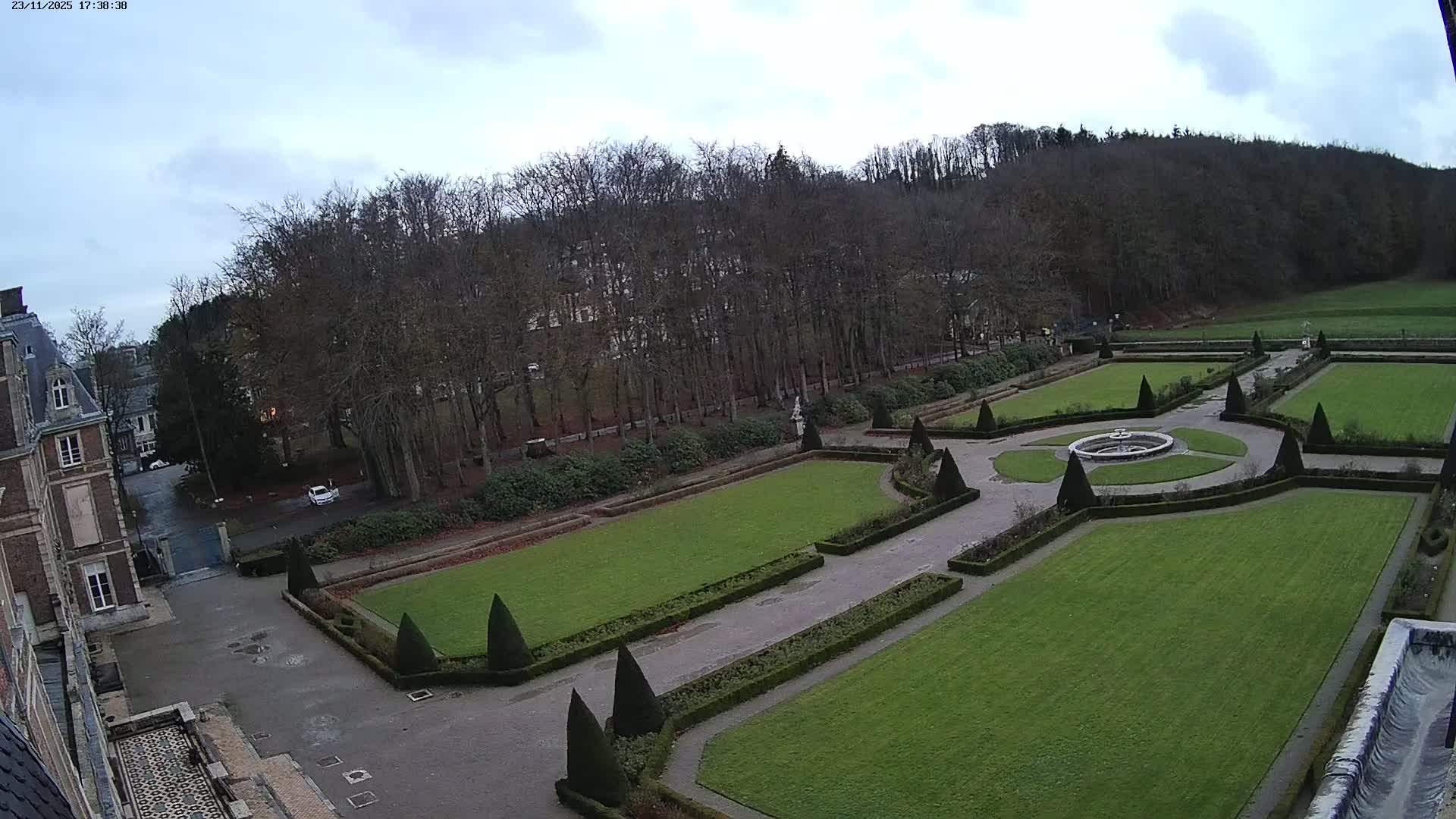 Saint-Omer- Jardin à la française (French Garden) Live Cam - Saint-Omer, Pas-de-Calais, Hauts-de-France, France