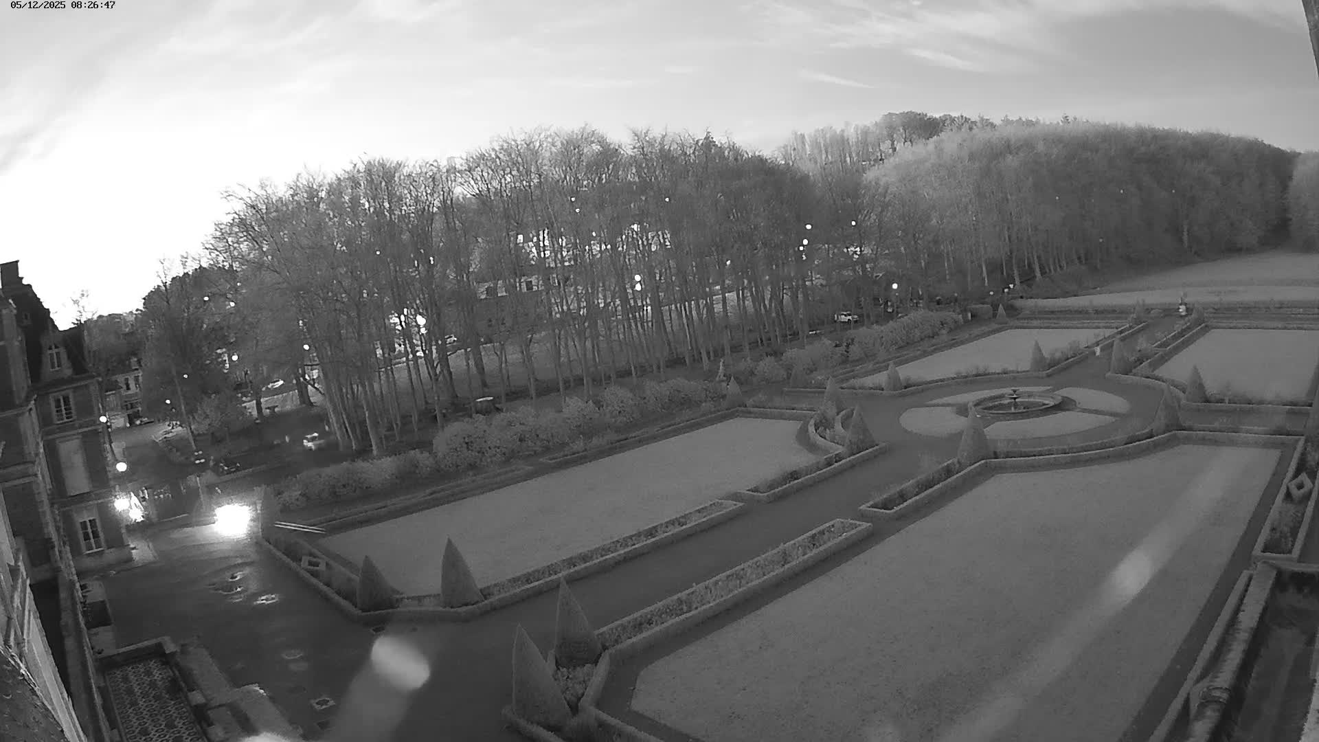 Saint-Omer- Jardin à la française (French Garden) Live Cam - Saint-Omer, Pas-de-Calais, Hauts-de-France, France