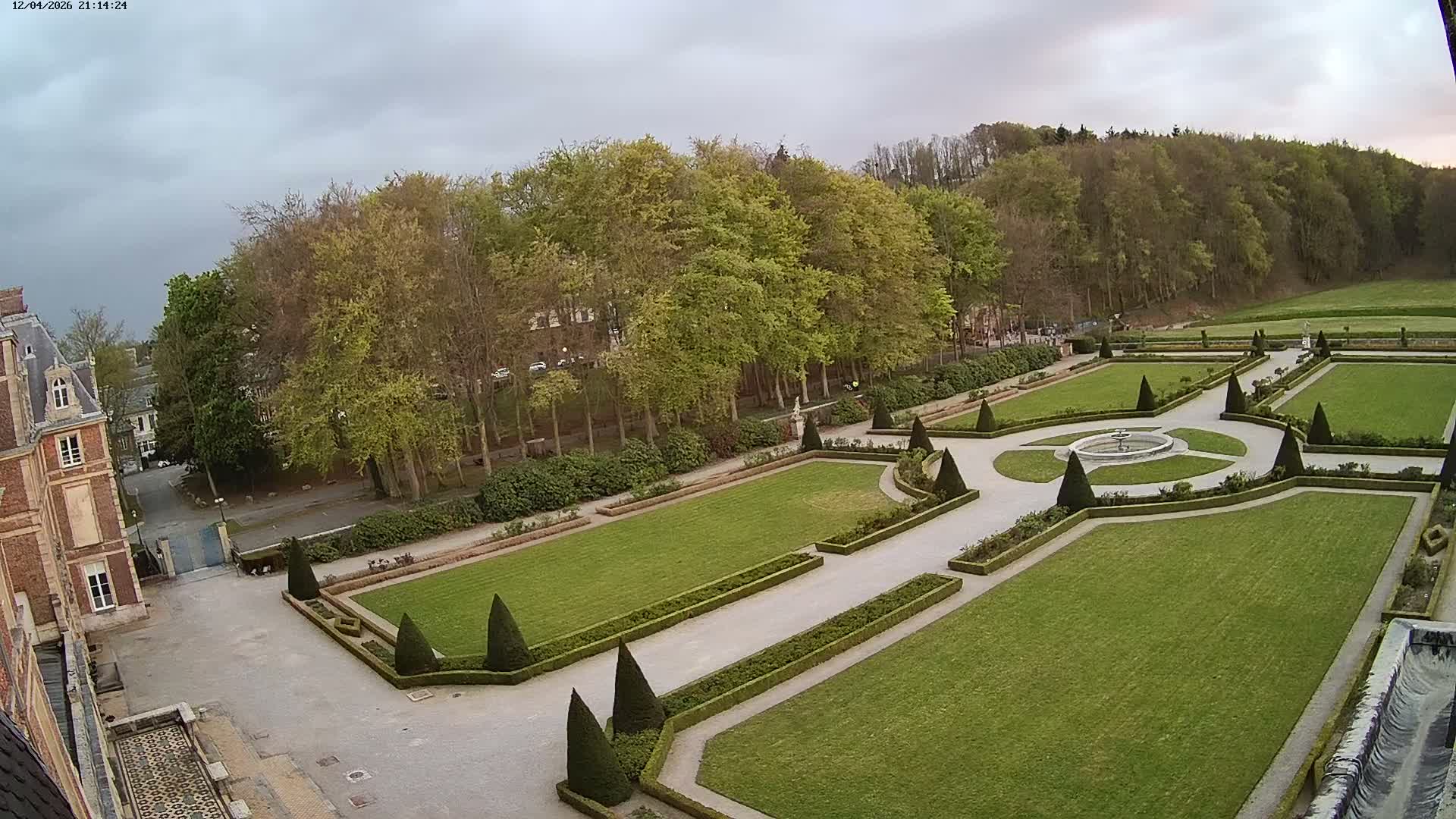 Saint-Omer- Jardin à la française (French Garden) Live Cam - Saint-Omer, Pas-de-Calais, Hauts-de-France, France