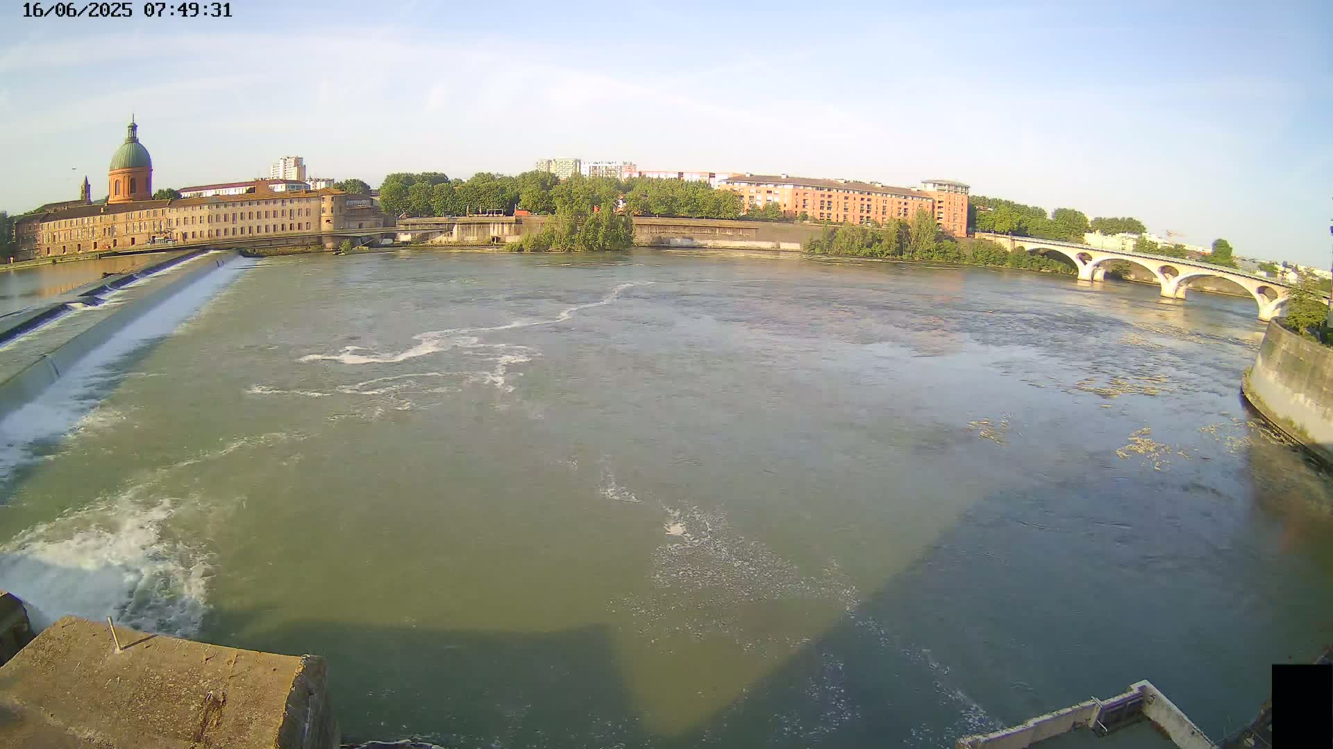 Toulouse City & Garonne River Live Cam - Toulouse, Haute-Garonne, Occitanie, France