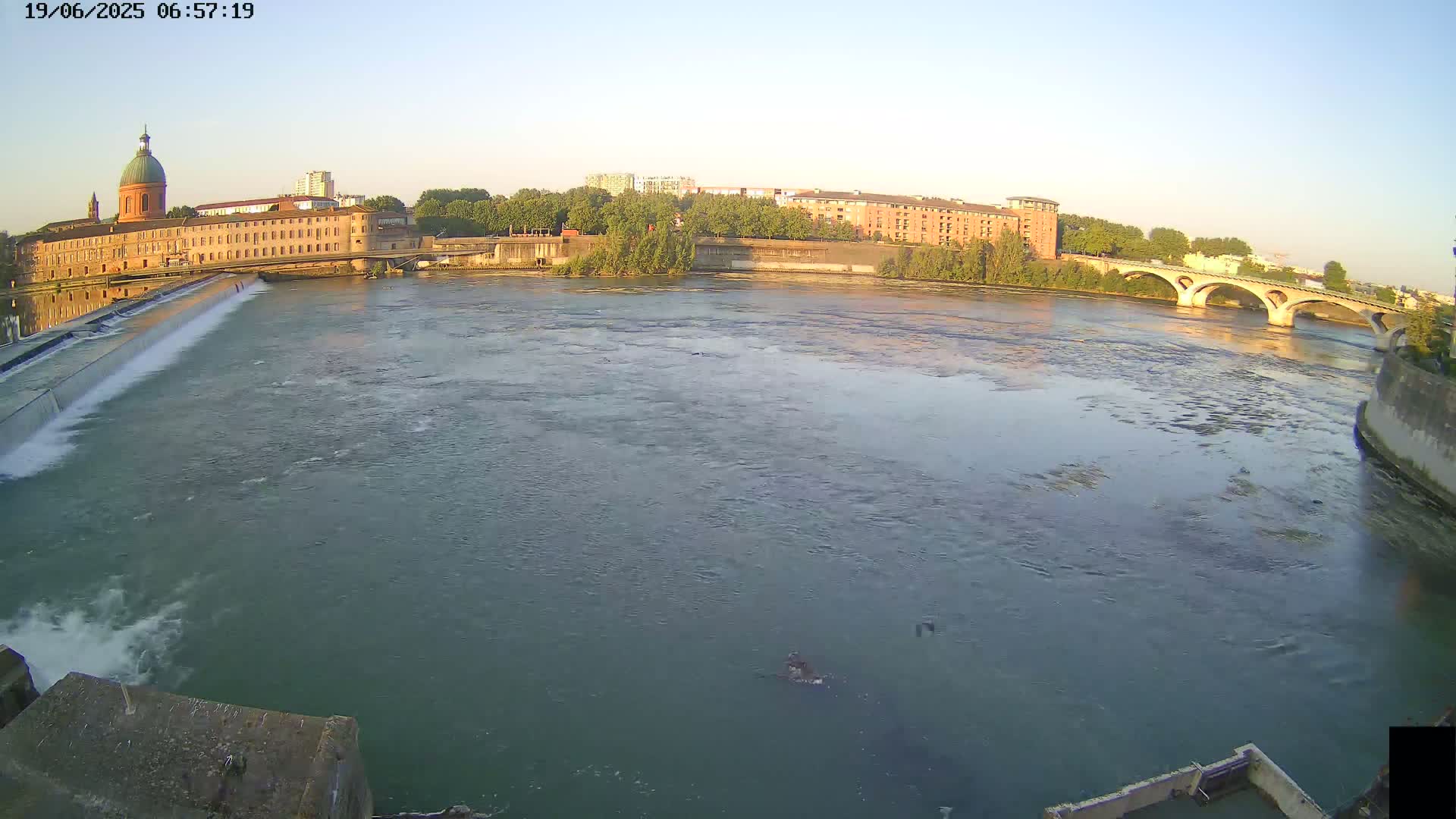 Toulouse City & Garonne River Live Cam - Toulouse, Haute-Garonne, Occitanie, France