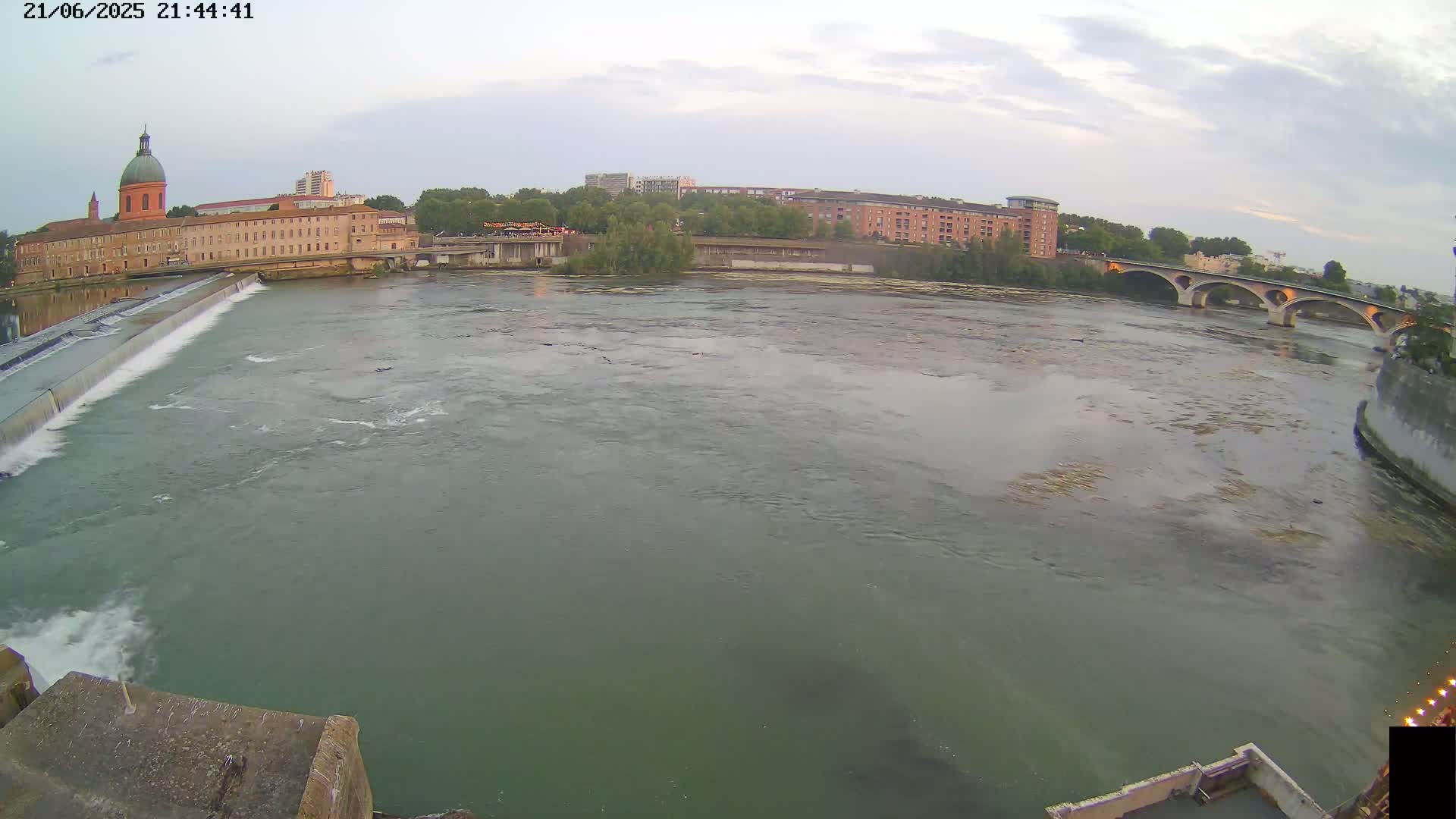 Toulouse City & Garonne River Live Cam - Toulouse, Haute-Garonne, Occitanie, France