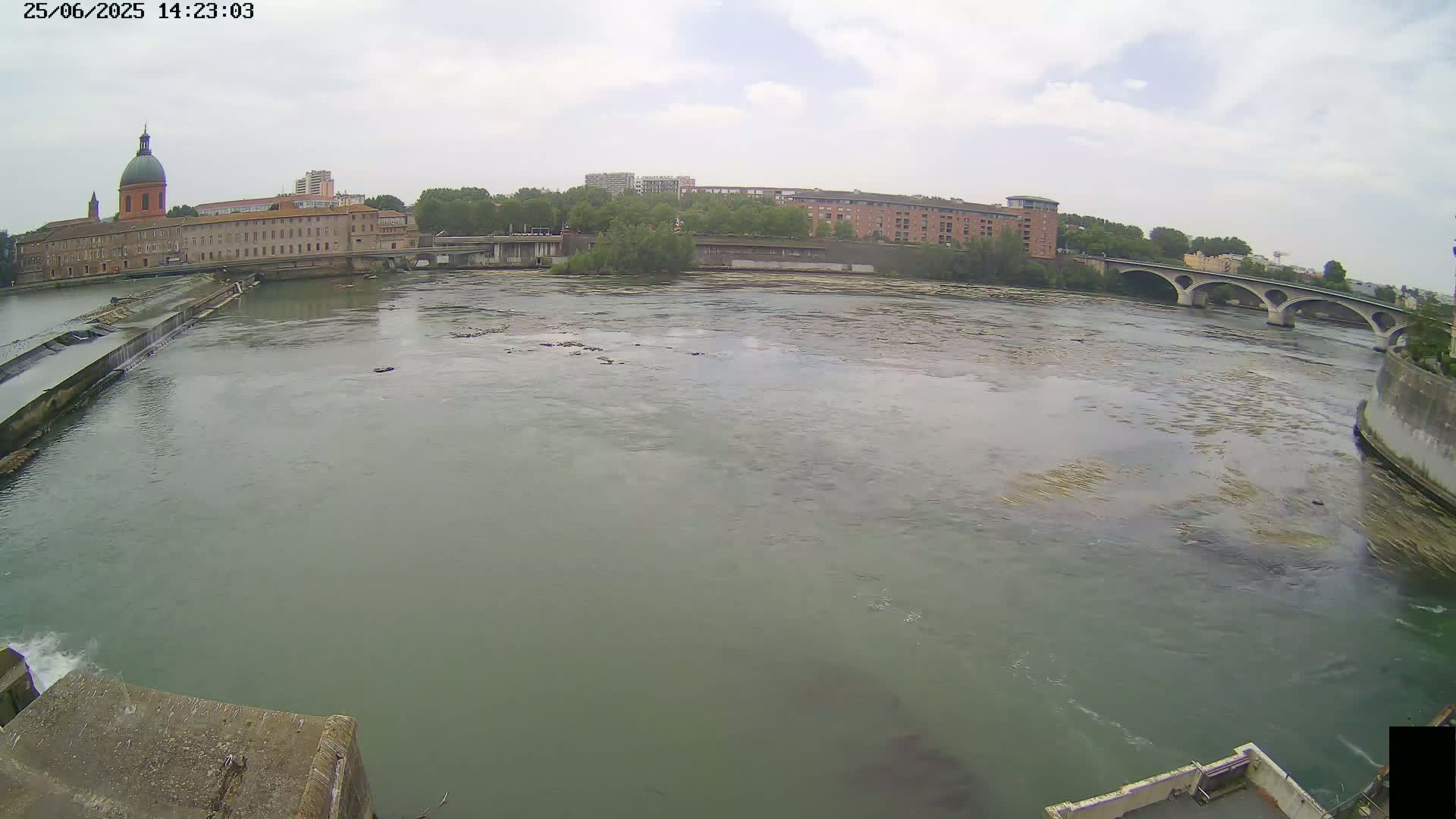 Toulouse City & Garonne River Live Cam - Toulouse, Haute-Garonne, Occitanie, France