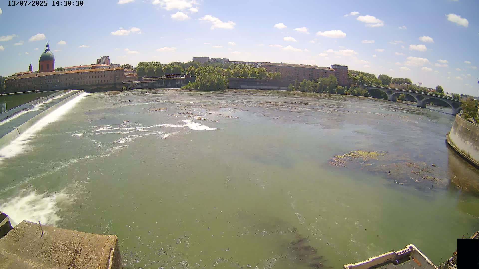 Toulouse City & Garonne River Live Cam - Toulouse, Haute-Garonne, Occitanie, France