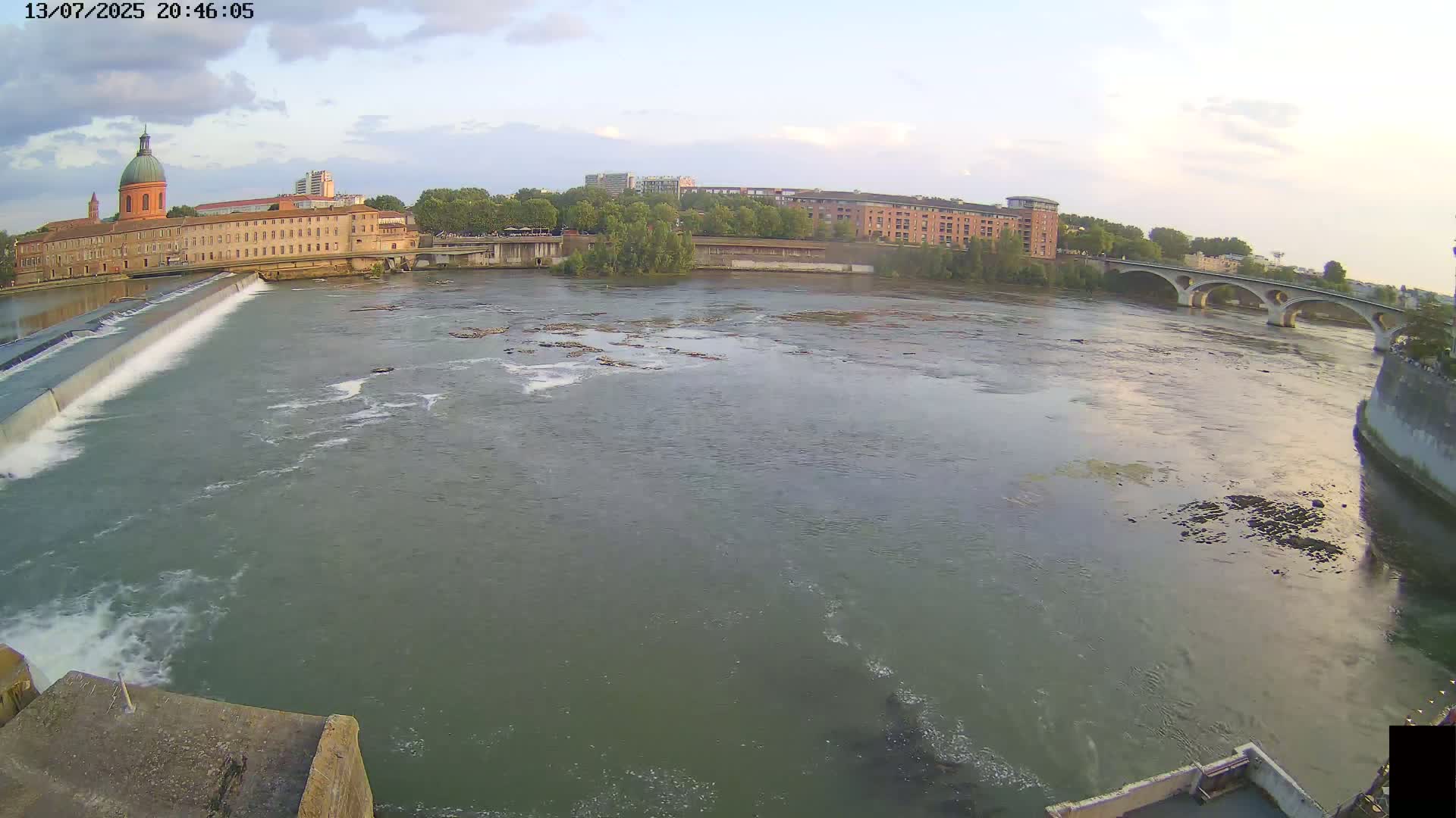 Toulouse City & Garonne River Live Cam - Toulouse, Haute-Garonne, Occitanie, France