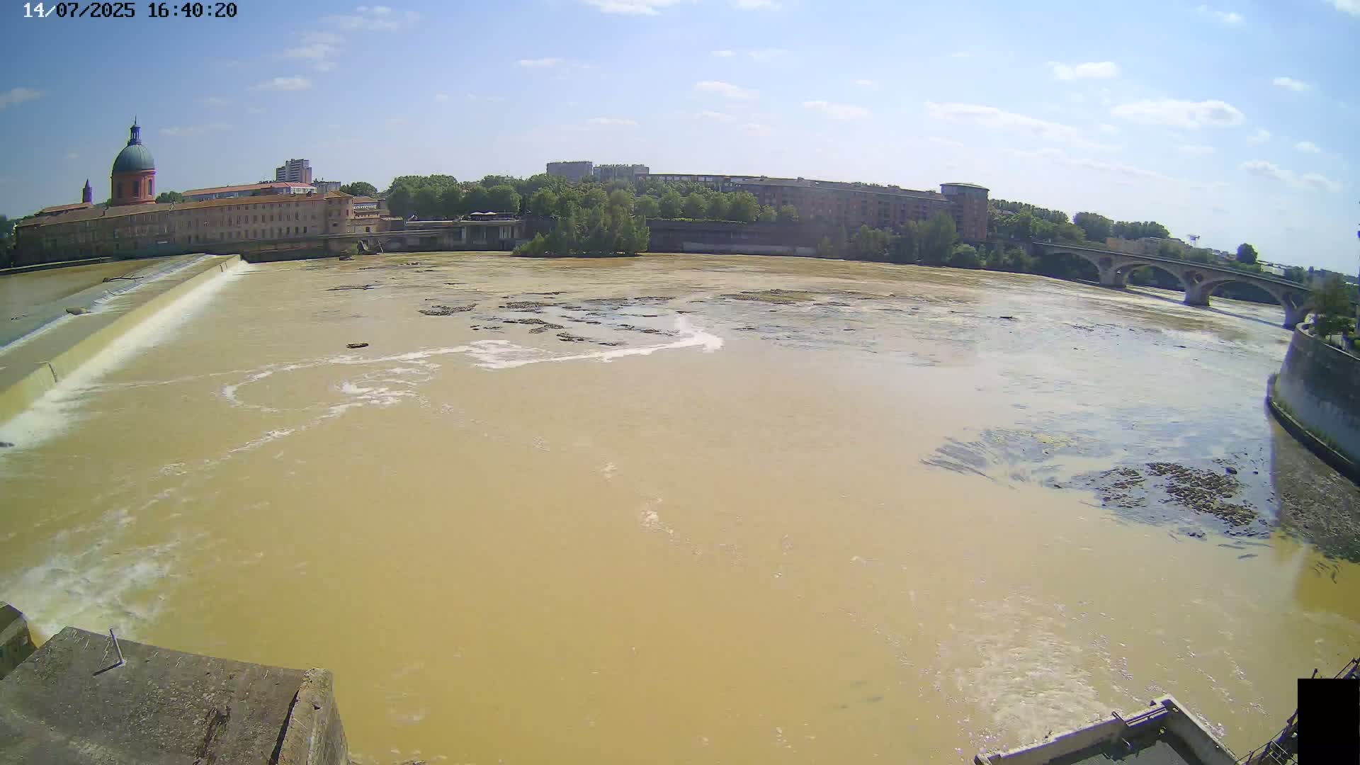 Toulouse City & Garonne River Live Cam - Toulouse, Haute-Garonne, Occitanie, France
