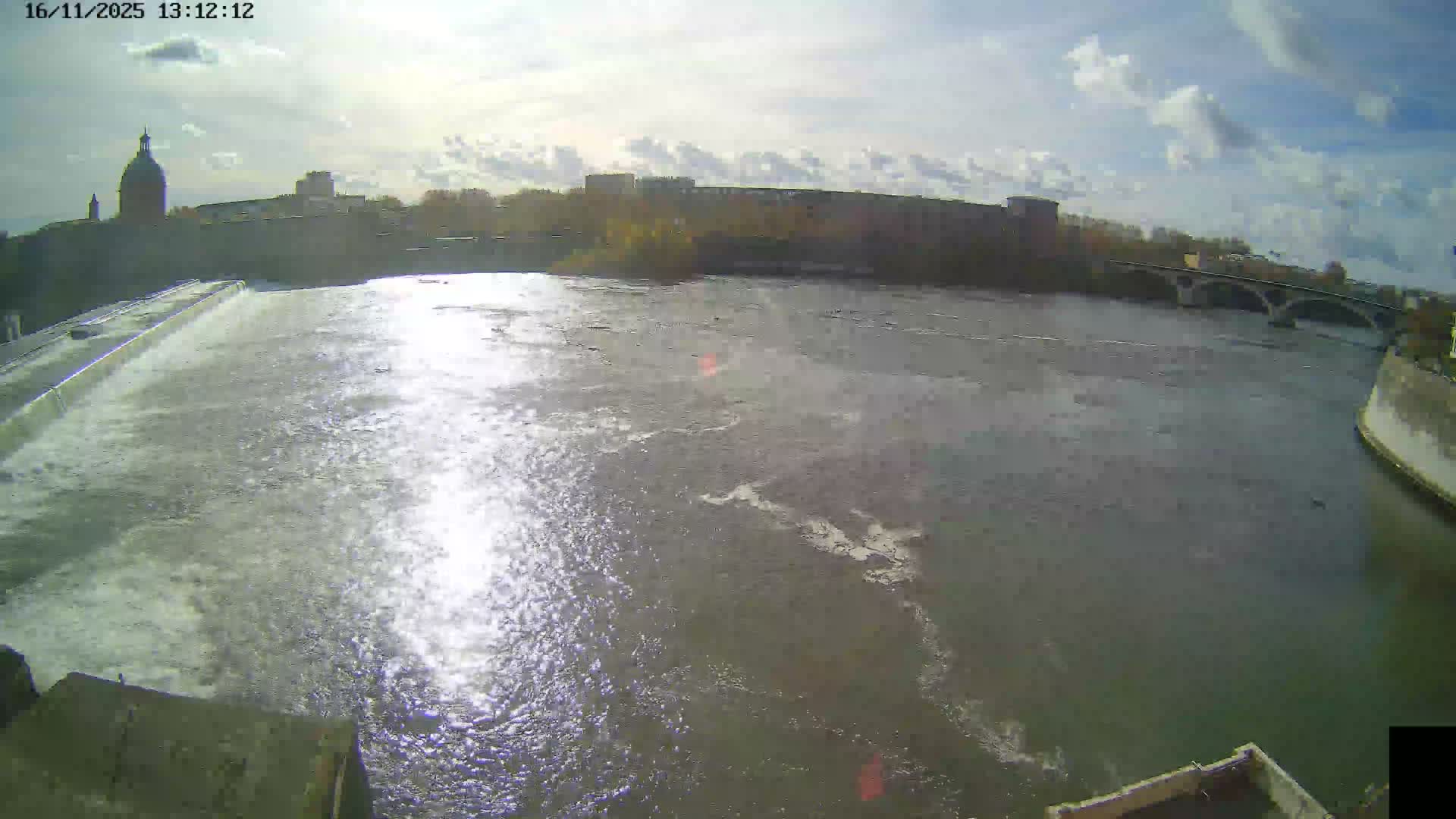 Toulouse City & Garonne River Live Cam - Toulouse, Haute-Garonne, Occitanie, France