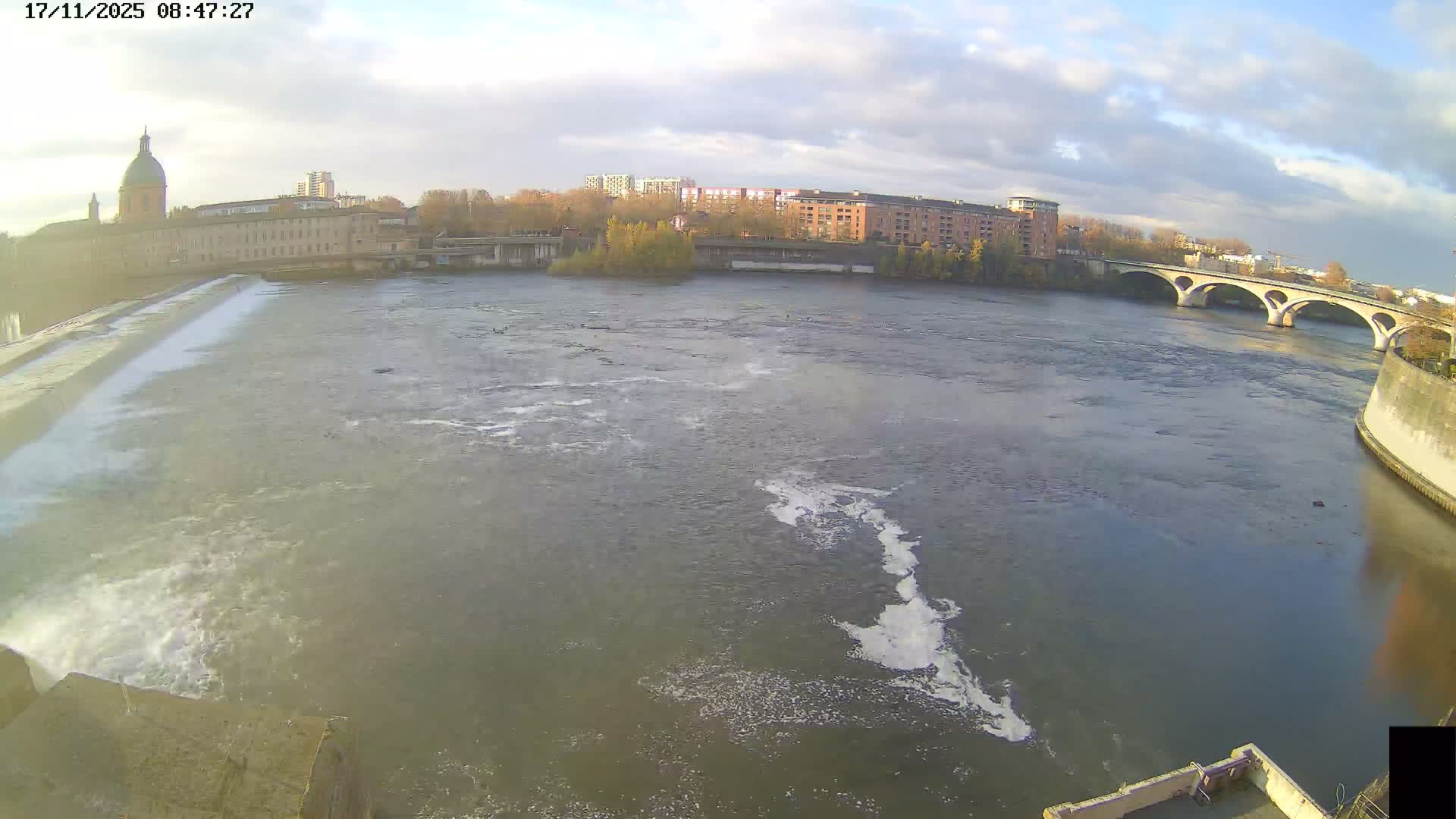 Toulouse City & Garonne River Live Cam - Toulouse, Haute-Garonne, Occitanie, France