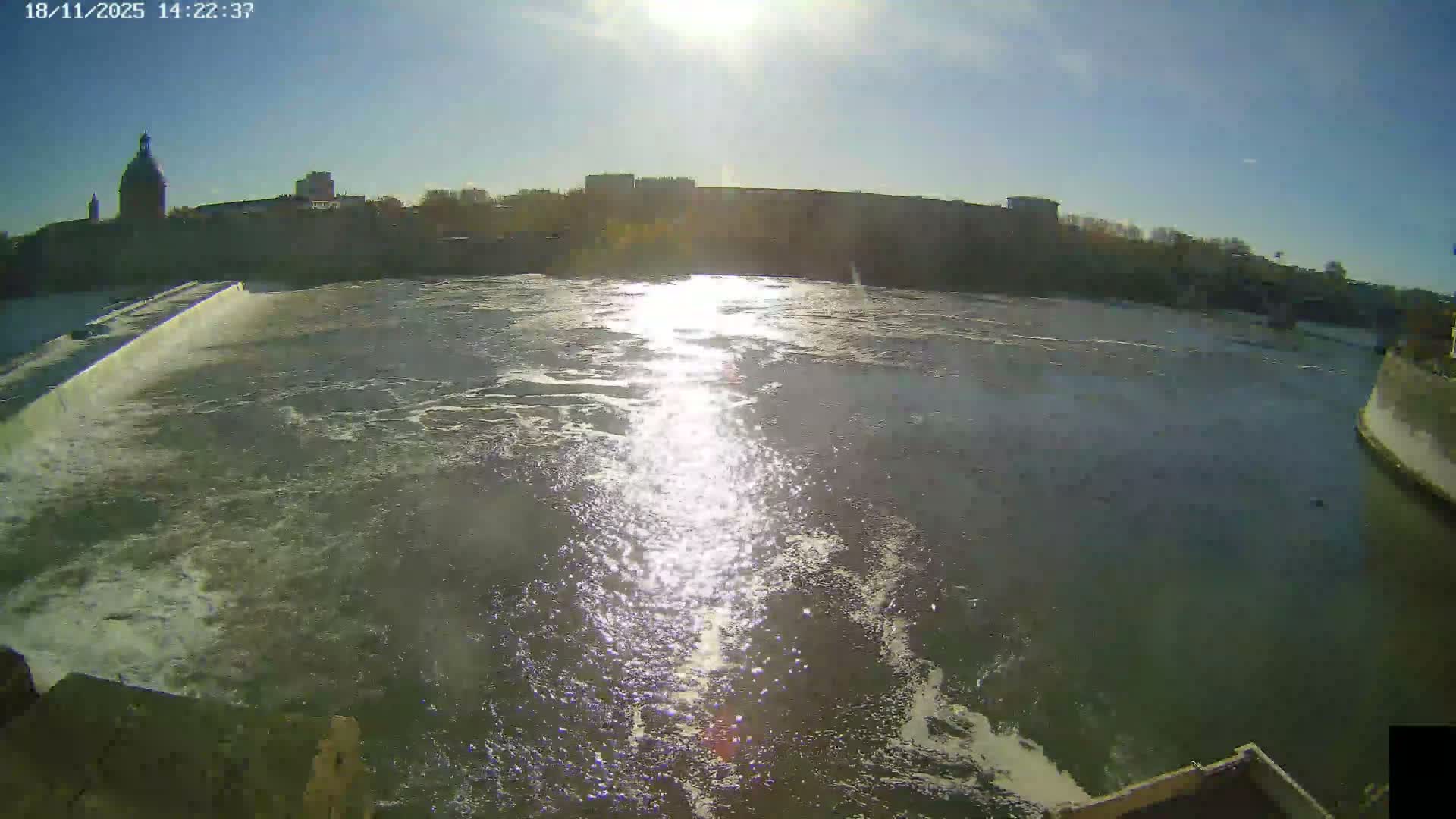 Toulouse City & Garonne River Live Cam - Toulouse, Haute-Garonne, Occitanie, France