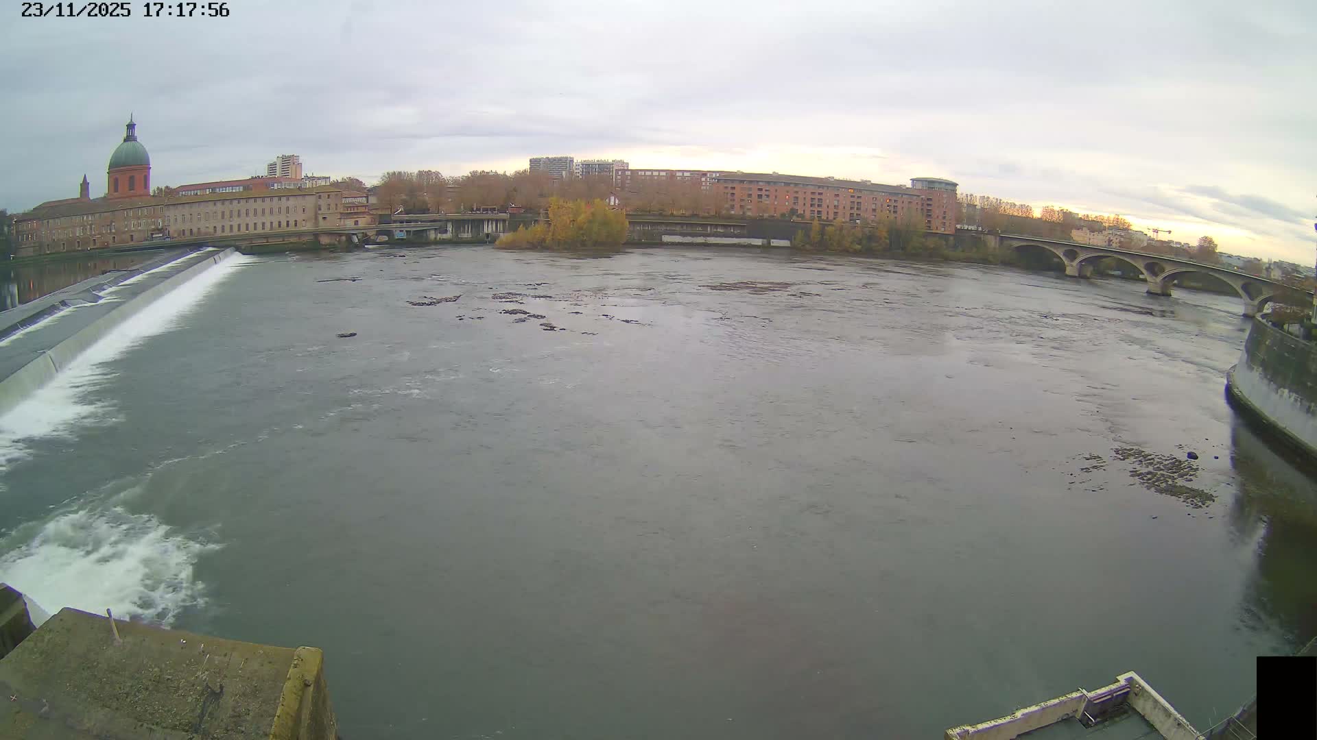 Toulouse City & Garonne River Live Cam - Toulouse, Haute-Garonne, Occitanie, France