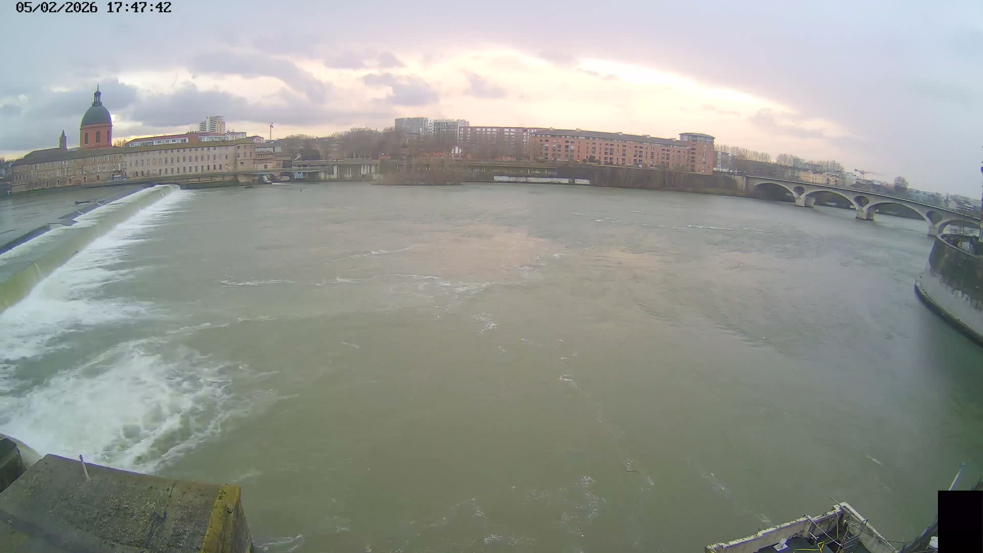 Toulouse City & Garonne River Live Cam - Toulouse, Haute-Garonne, Occitanie, France