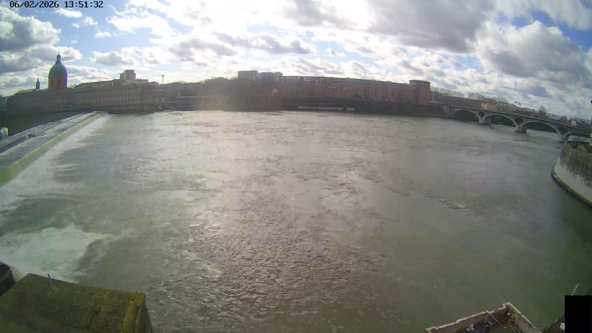 Toulouse City & Garonne River Live Cam - Toulouse, Haute-Garonne, Occitanie, France