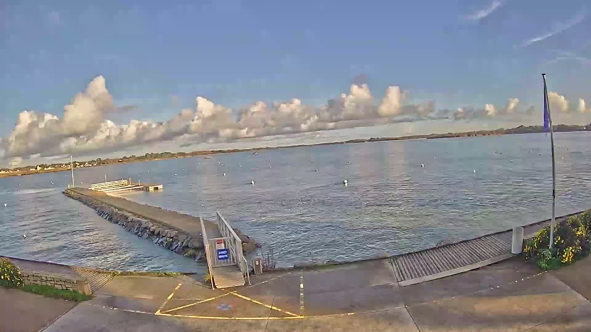 Mesquer, Merquel Coast Live Cam - Saint-Nazaire, Loire-Atlantique, Pays de la Loire, France