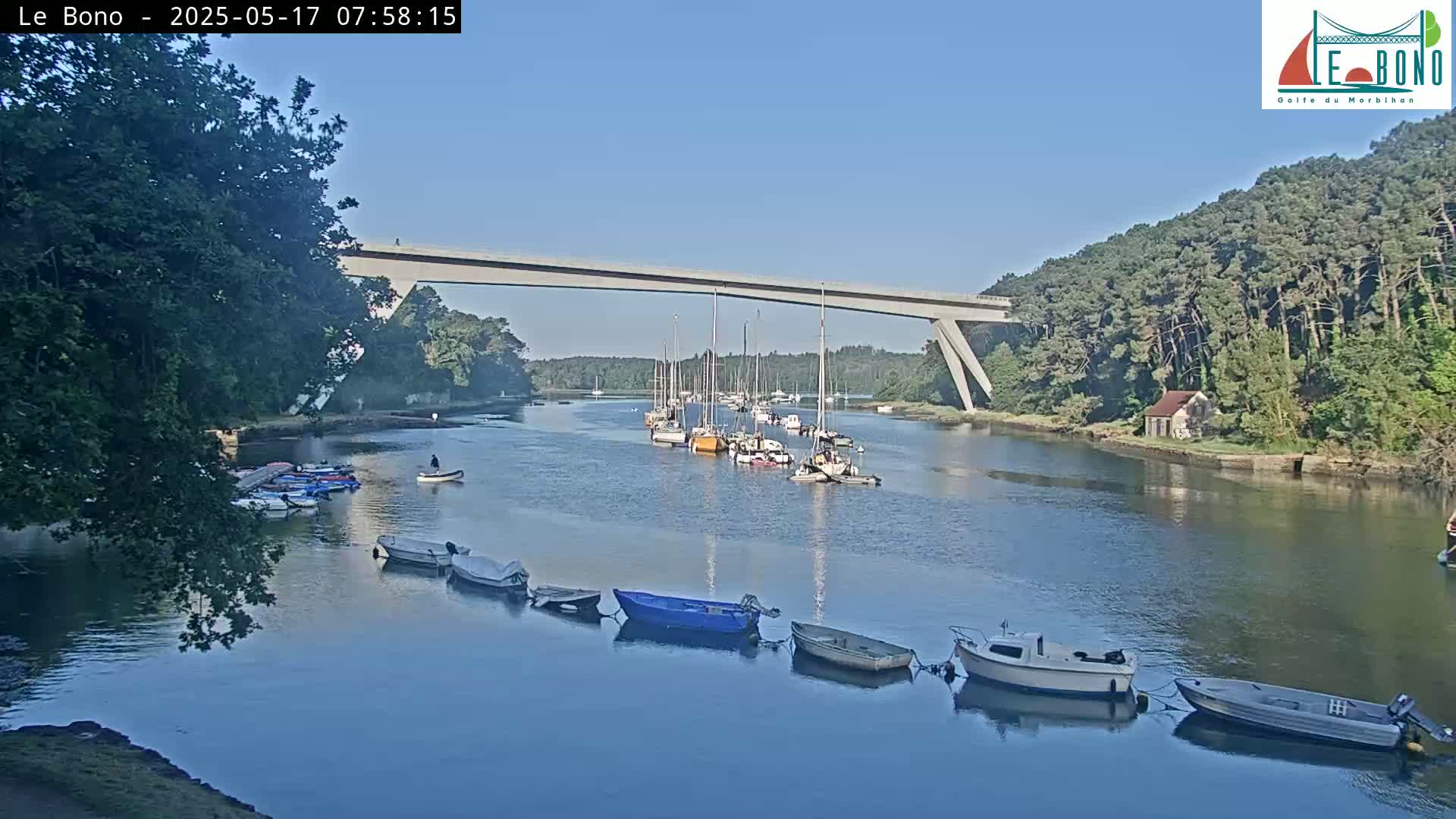 Riviere du Bono River & Le Bono Pont Joseph Le Brix (Pont Joseph Bridge) Live Cam - Vannes, Morbihan, Bretagne. France