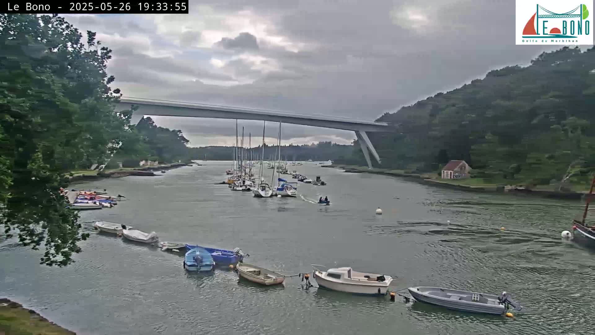Riviere du Bono River & Le Bono Pont Joseph Le Brix (Pont Joseph Bridge) Live Cam - Vannes, Morbihan, Bretagne. France