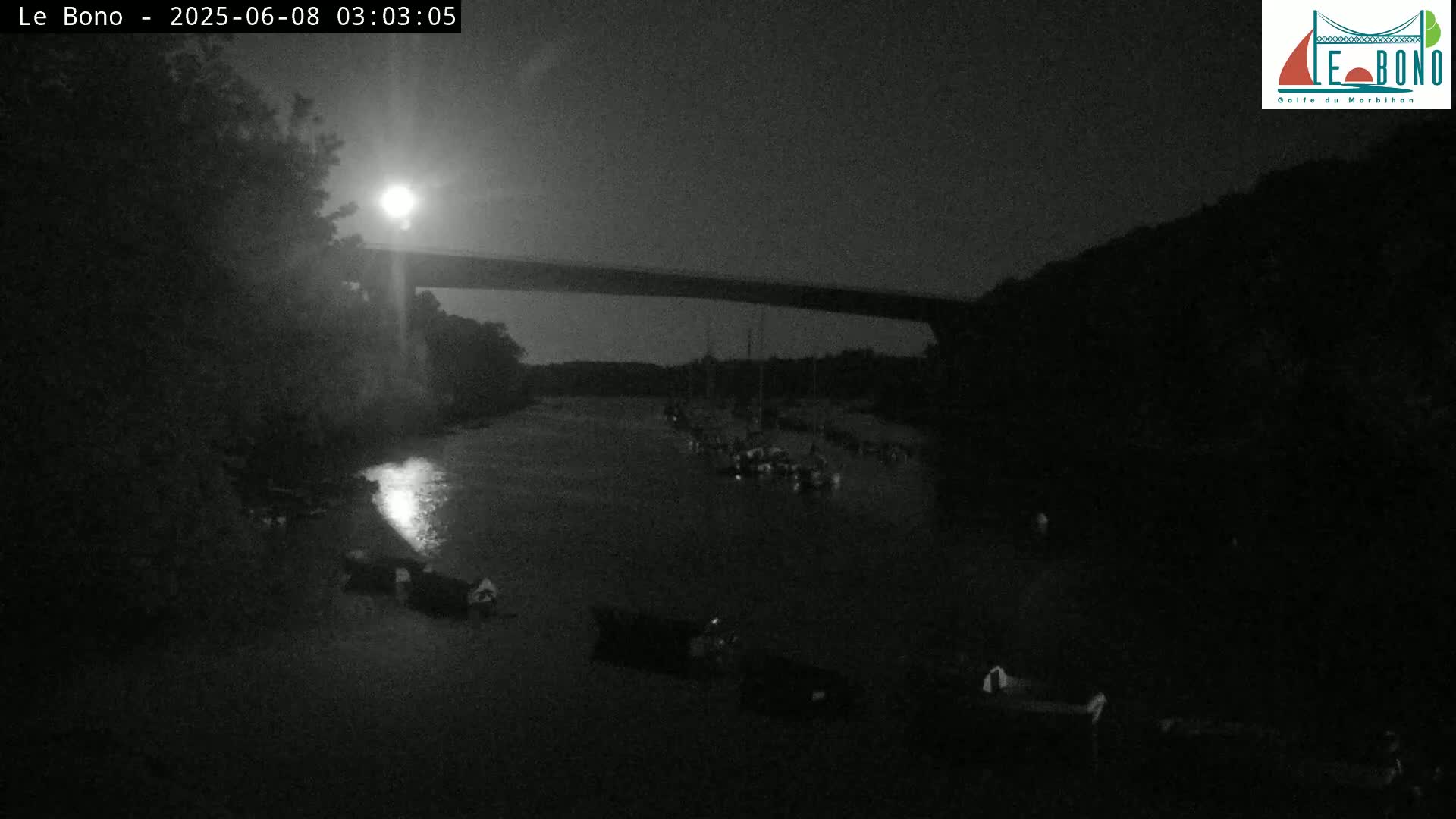 Riviere du Bono River & Le Bono Pont Joseph Le Brix (Pont Joseph Bridge) Live Cam - Vannes, Morbihan, Bretagne. France