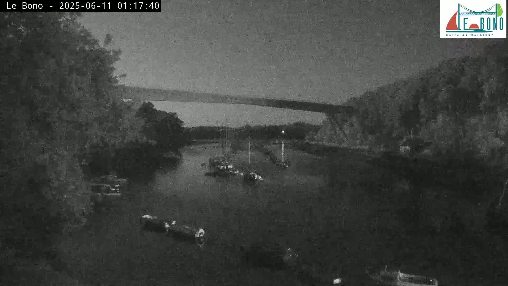 Riviere du Bono River & Le Bono Pont Joseph Le Brix (Pont Joseph Bridge) Live Cam - Vannes, Morbihan, Bretagne. France