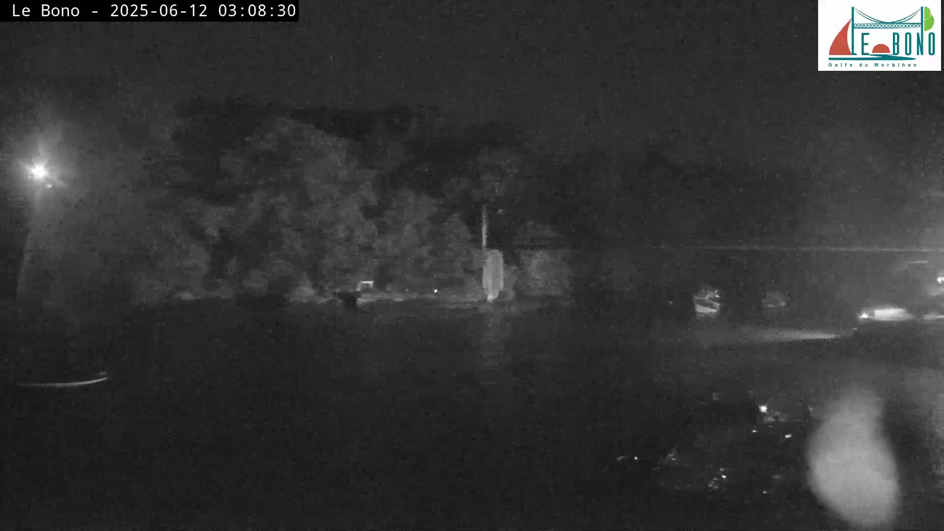 Riviere du Bono River & Le Bono Pont Joseph Le Brix (Pont Joseph Bridge) Live Cam - Vannes, Morbihan, Bretagne. France