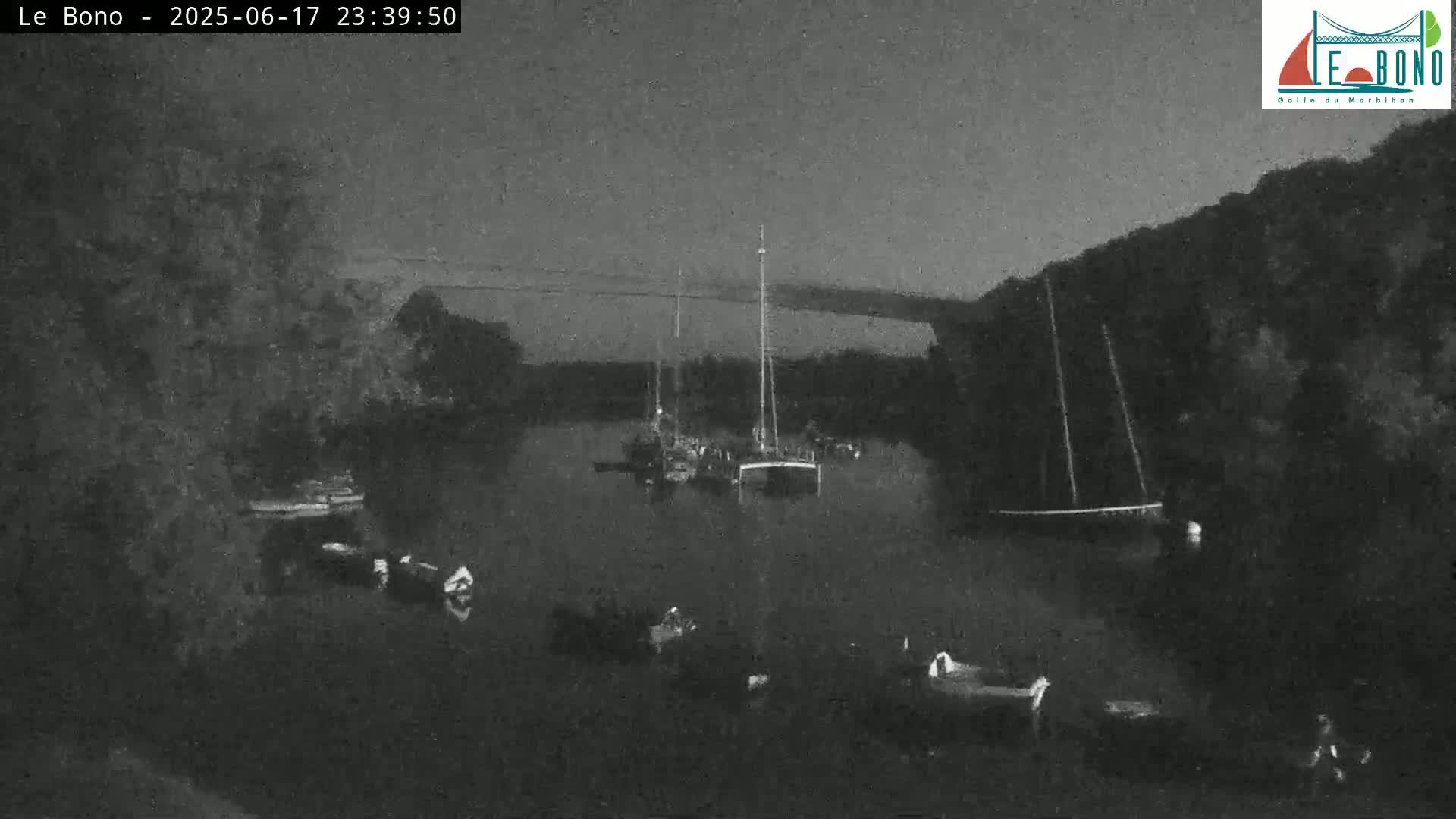 Riviere du Bono River & Le Bono Pont Joseph Le Brix (Pont Joseph Bridge) Live Cam - Vannes, Morbihan, Bretagne. France