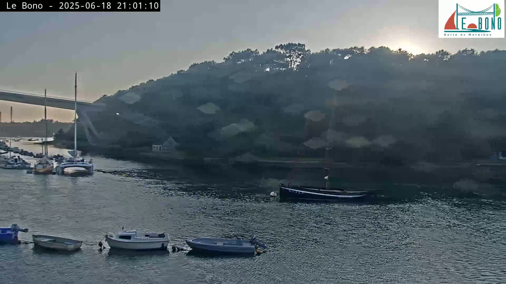 Riviere du Bono River & Le Bono Pont Joseph Le Brix (Pont Joseph Bridge) Live Cam - Vannes, Morbihan, Bretagne. France