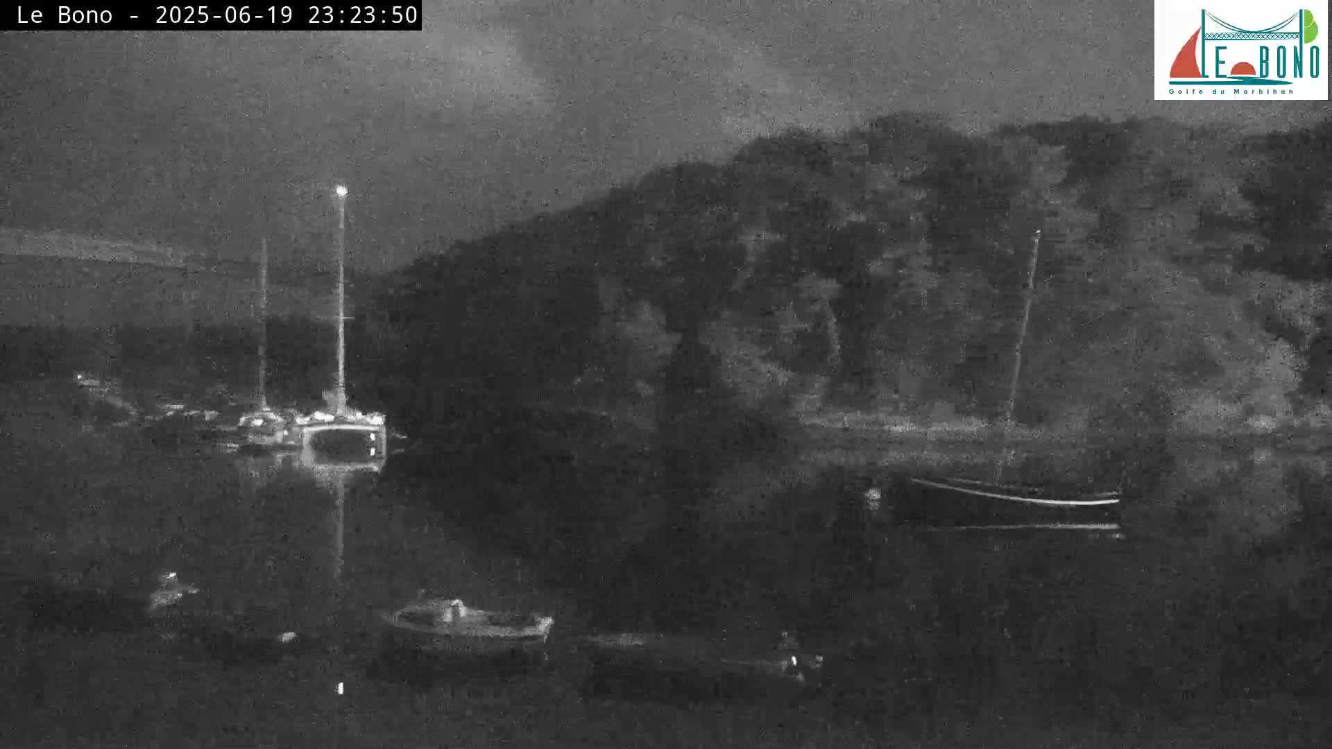 Riviere du Bono River & Le Bono Pont Joseph Le Brix (Pont Joseph Bridge) Live Cam - Vannes, Morbihan, Bretagne. France