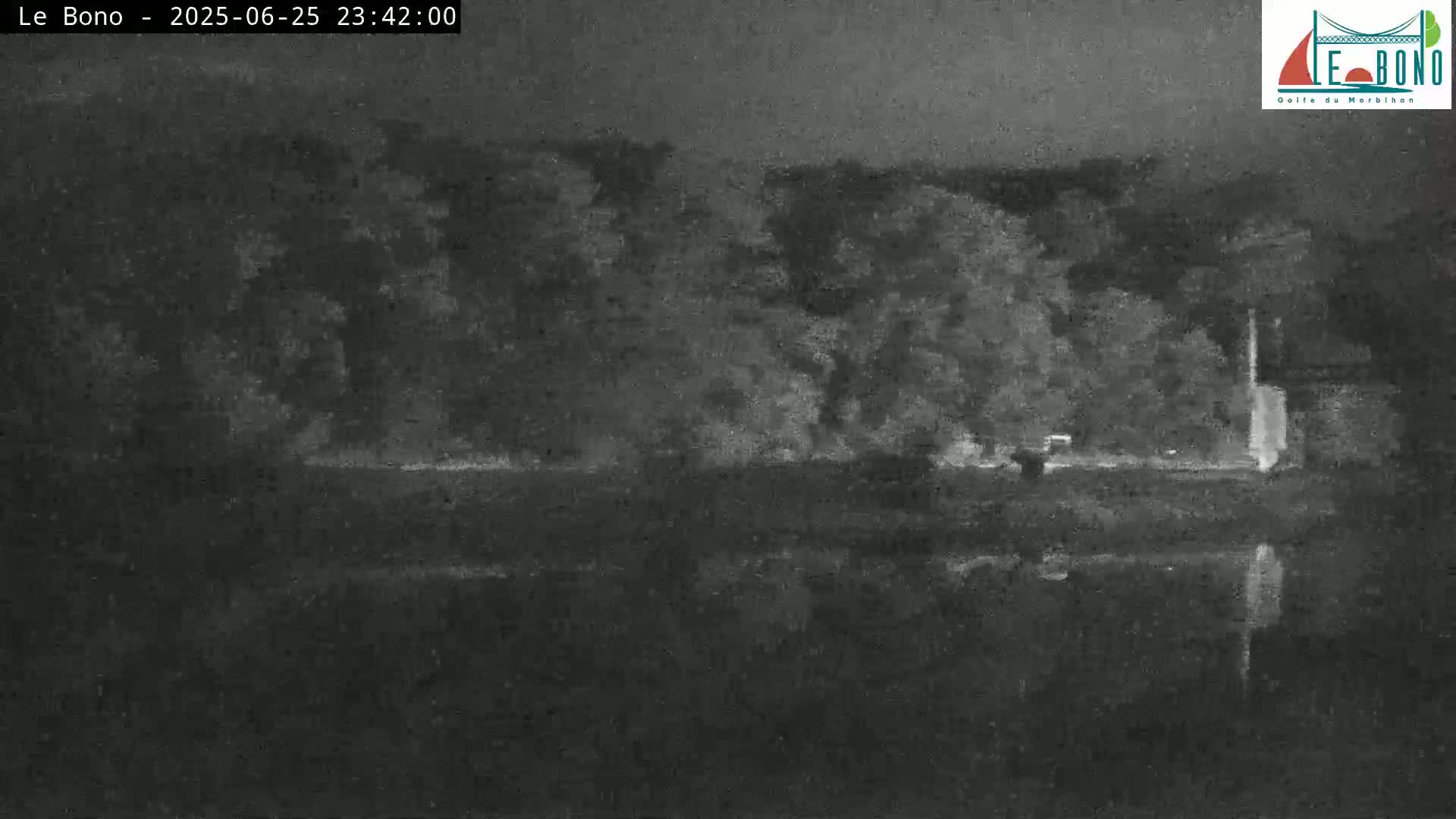 Riviere du Bono River & Le Bono Pont Joseph Le Brix (Pont Joseph Bridge) Live Cam - Vannes, Morbihan, Bretagne. France