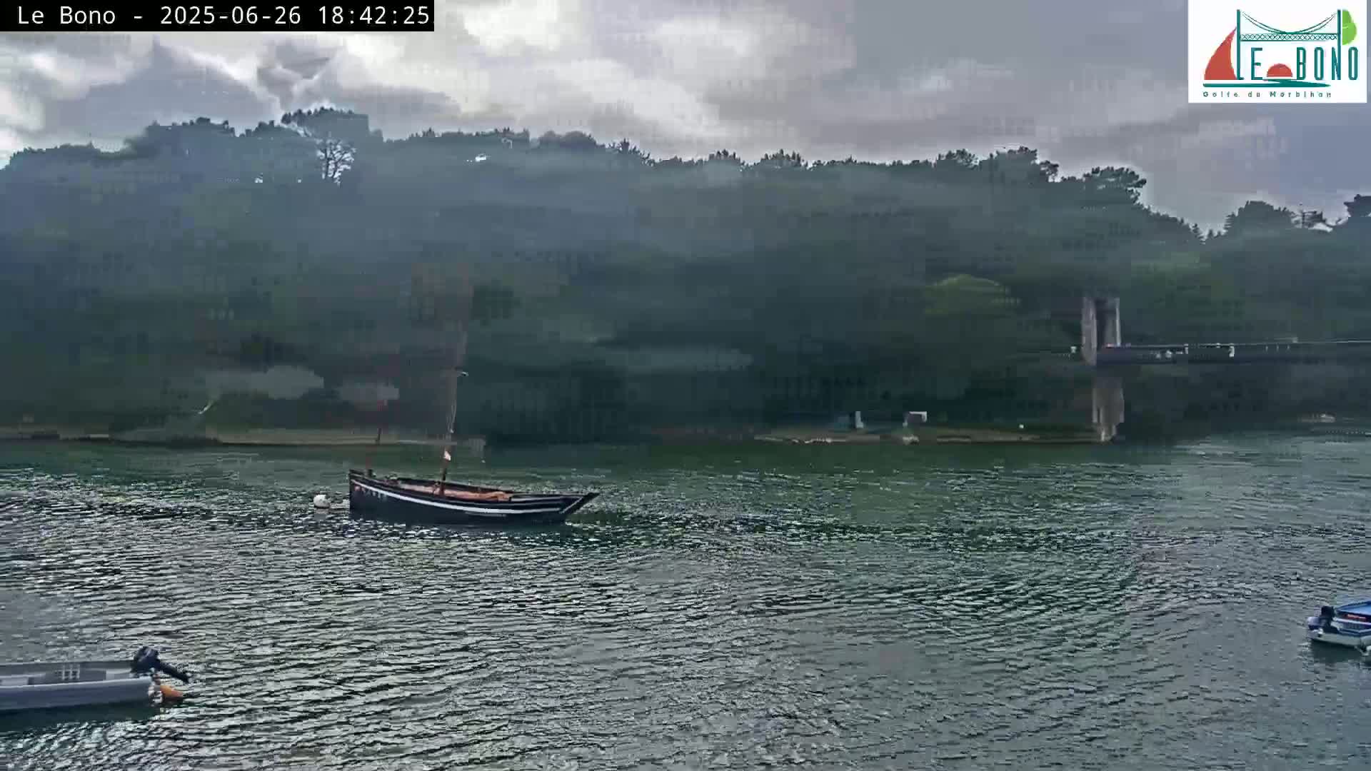 Riviere du Bono River & Le Bono Pont Joseph Le Brix (Pont Joseph Bridge) Live Cam - Vannes, Morbihan, Bretagne. France