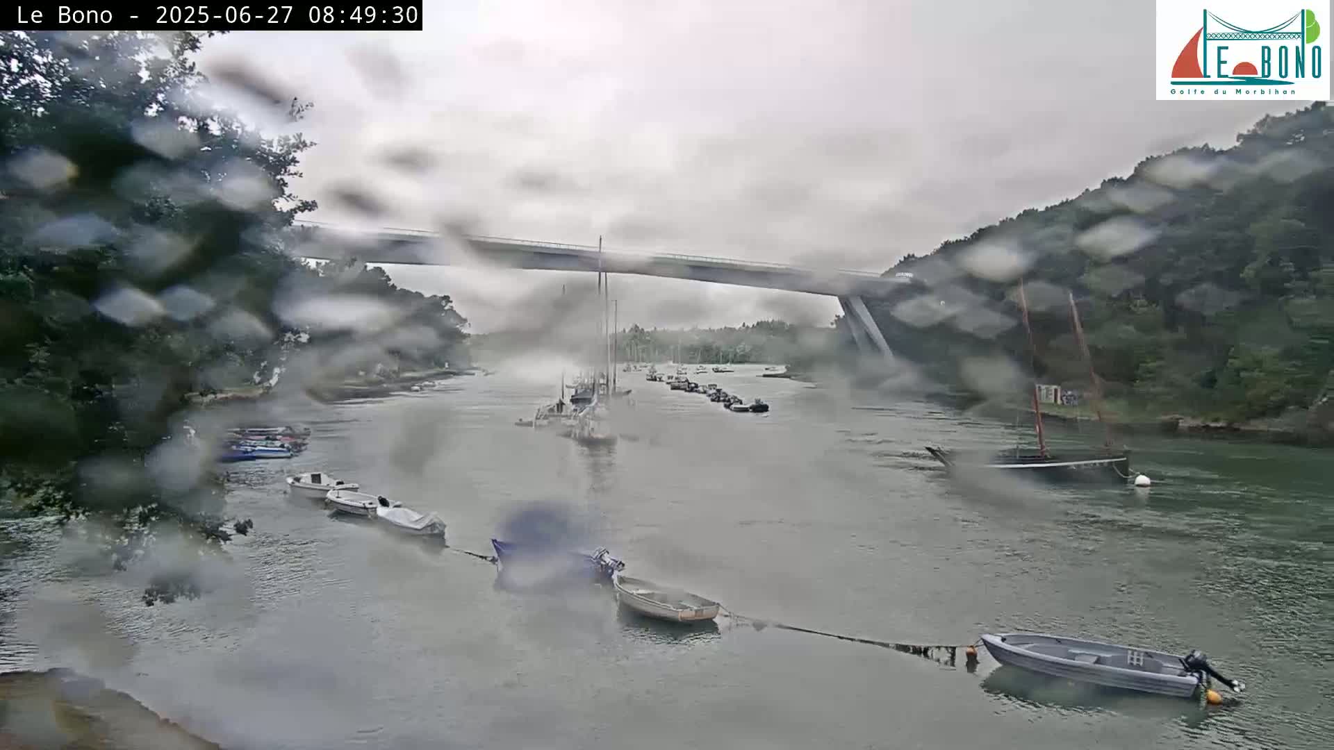 Riviere du Bono River & Le Bono Pont Joseph Le Brix (Pont Joseph Bridge) Live Cam - Vannes, Morbihan, Bretagne. France