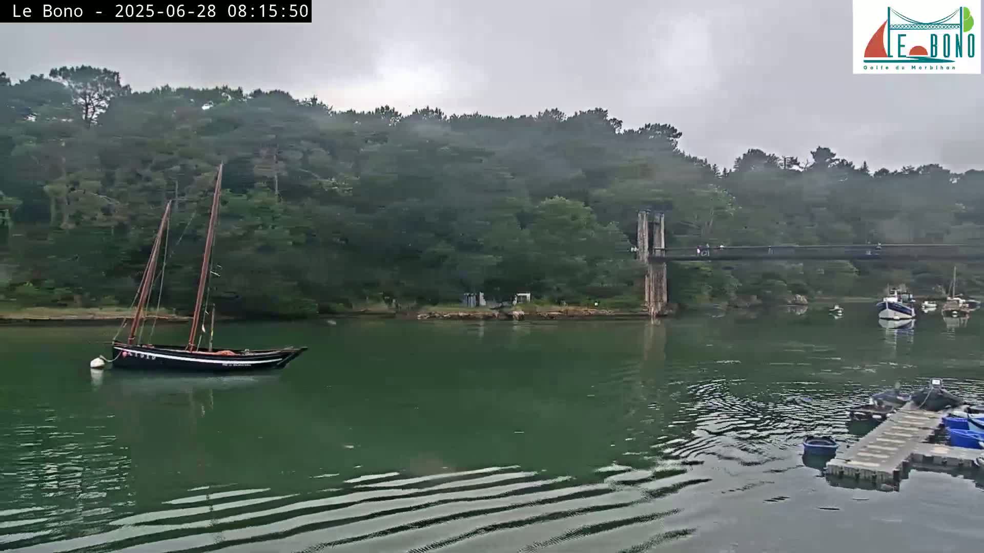 Riviere du Bono River & Le Bono Pont Joseph Le Brix (Pont Joseph Bridge) Live Cam - Vannes, Morbihan, Bretagne. France