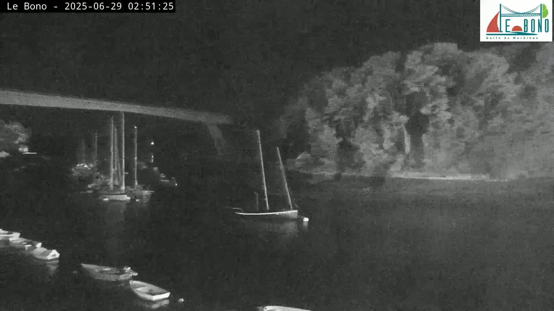 Riviere du Bono River & Le Bono Pont Joseph Le Brix (Pont Joseph Bridge) Live Cam - Vannes, Morbihan, Bretagne. France