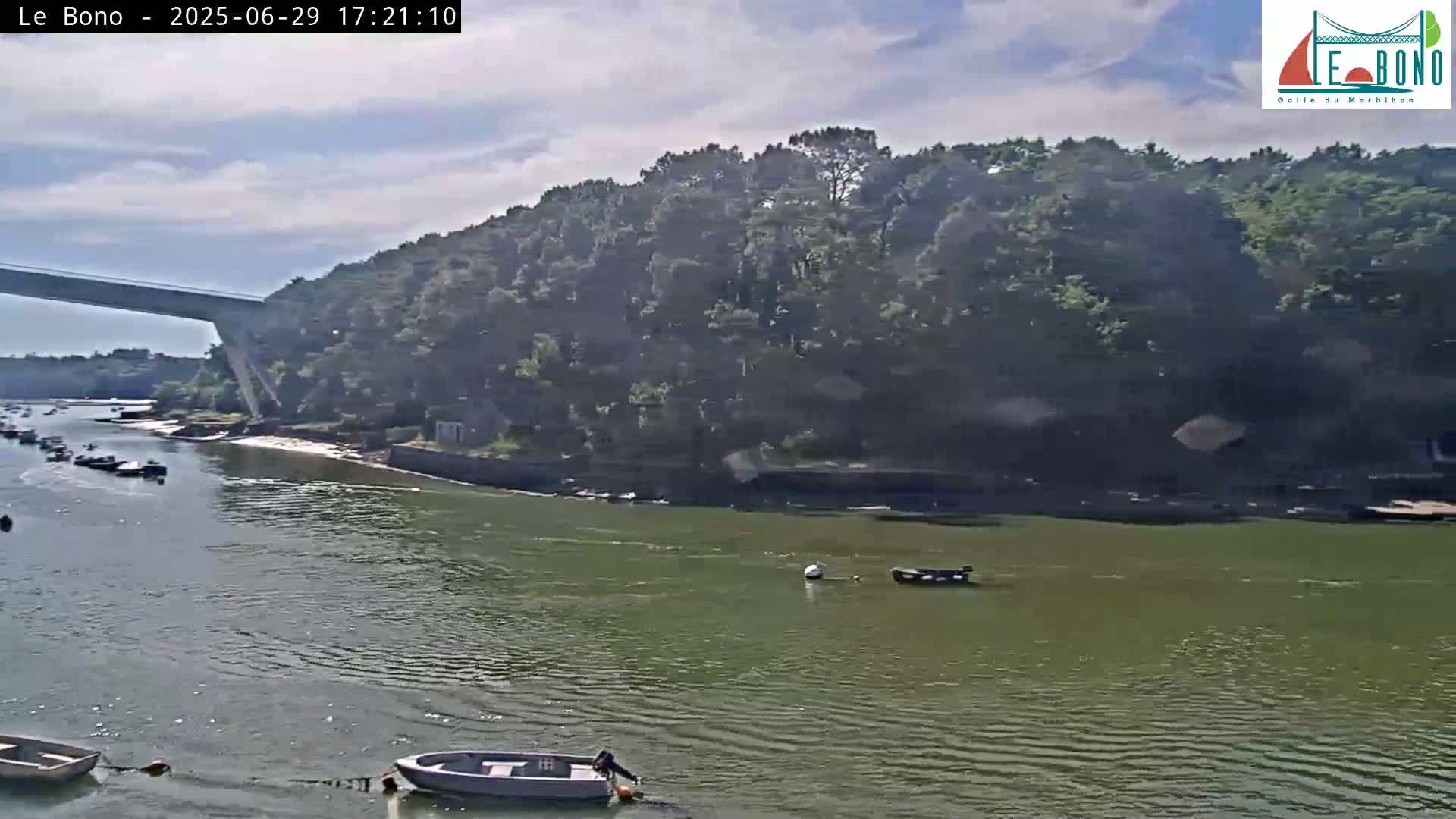 Riviere du Bono River & Le Bono Pont Joseph Le Brix (Pont Joseph Bridge) Live Cam - Vannes, Morbihan, Bretagne. France