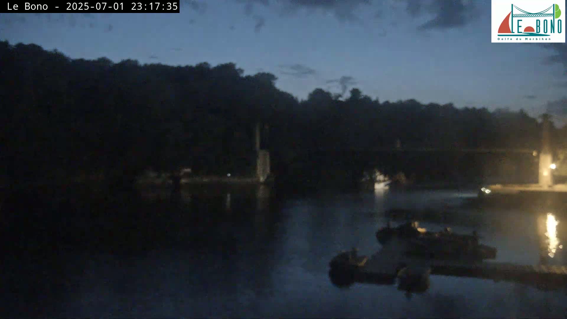 Riviere du Bono River & Le Bono Pont Joseph Le Brix (Pont Joseph Bridge) Live Cam - Vannes, Morbihan, Bretagne. France