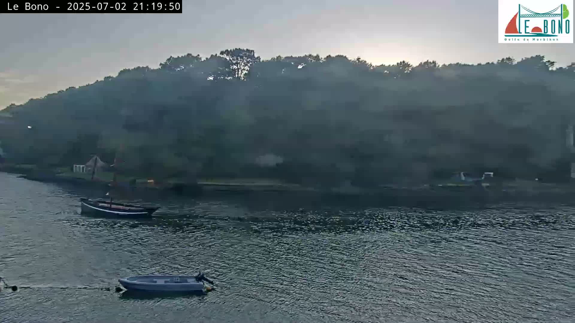 Riviere du Bono River & Le Bono Pont Joseph Le Brix (Pont Joseph Bridge) Live Cam - Vannes, Morbihan, Bretagne. France
